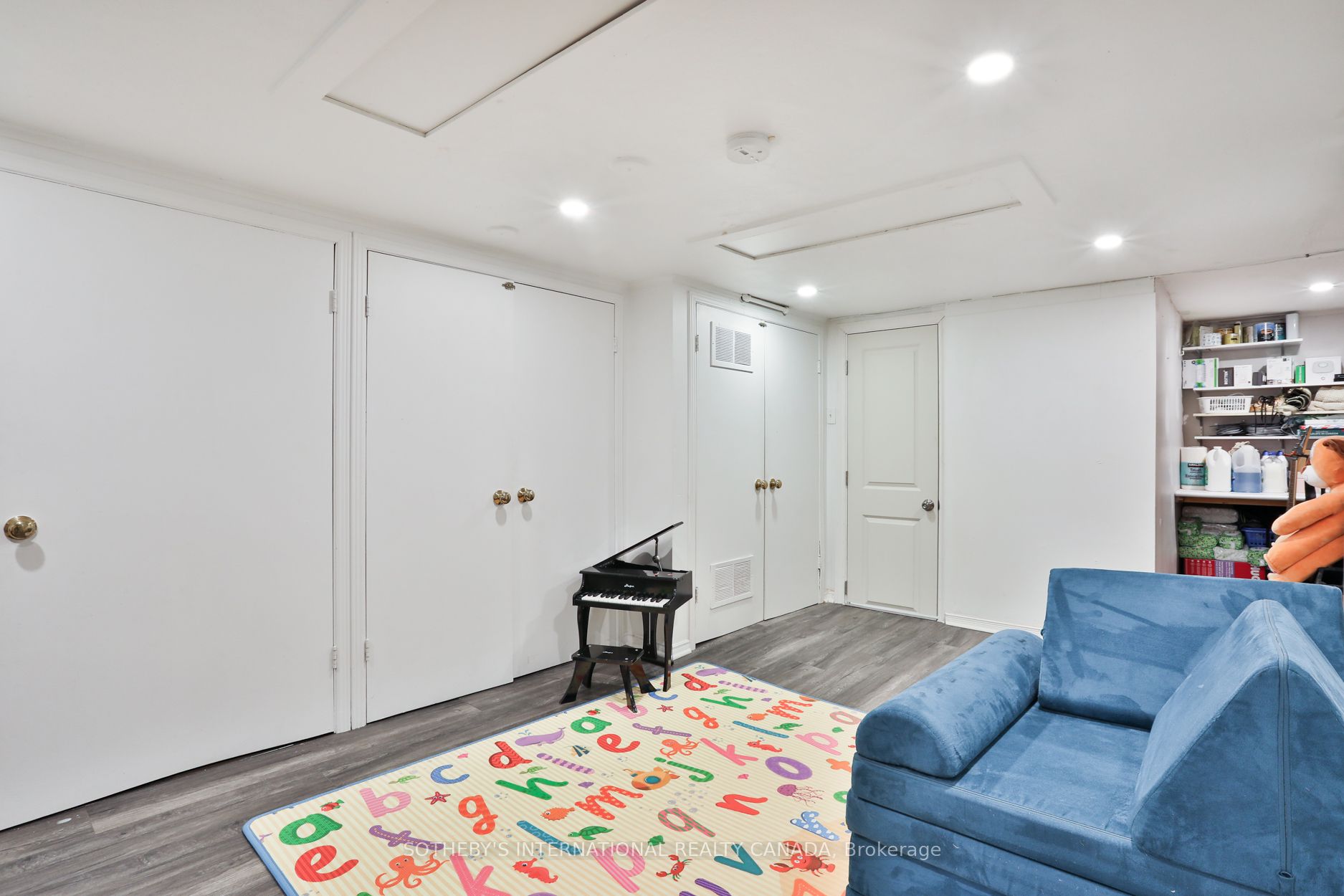 389 Arlington Avenue