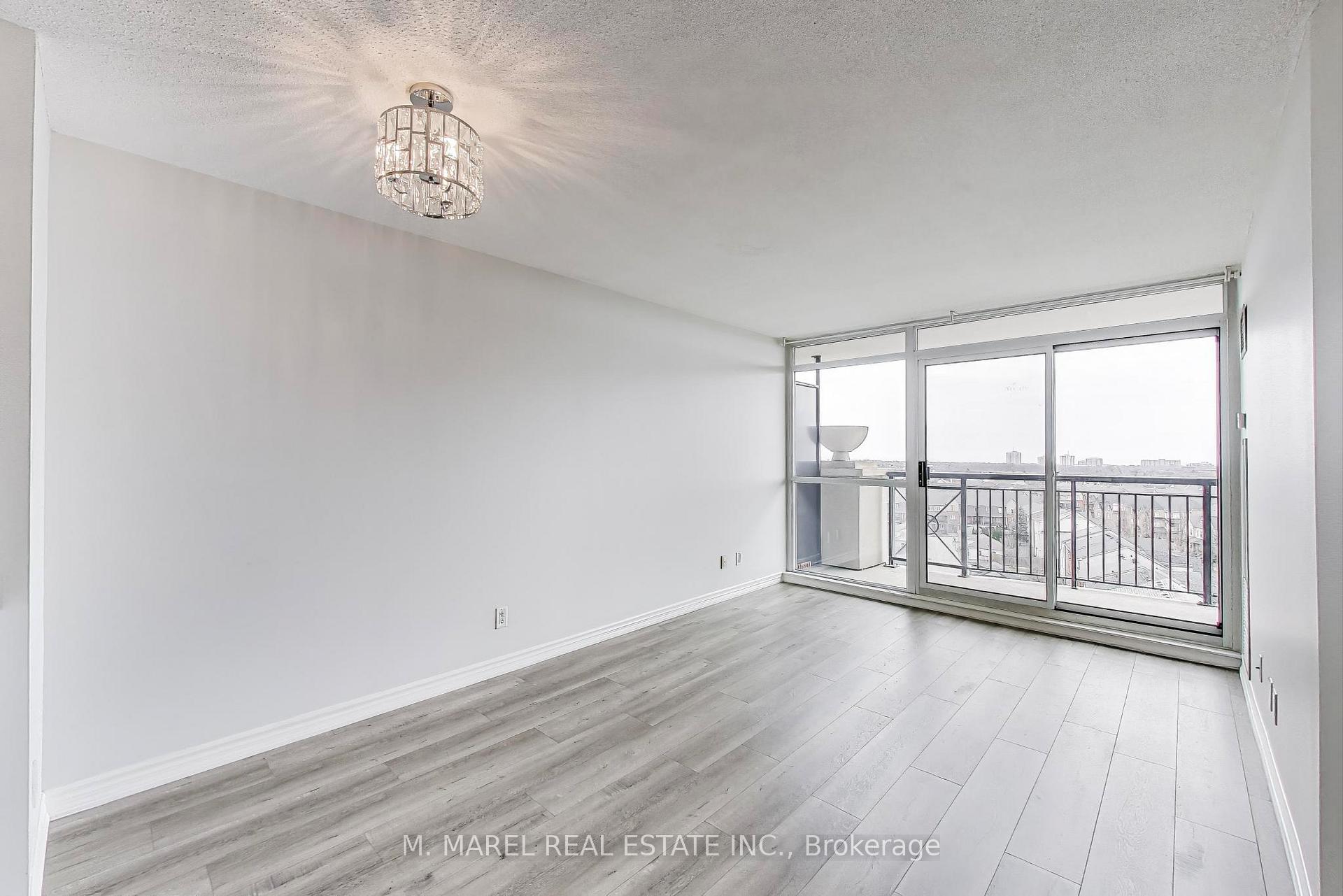 1 Bedroom Condo at 2365 Central Park,  Oakville For sale