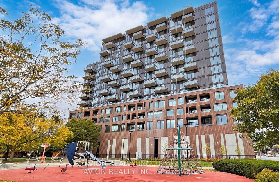 270 Dufferin Street