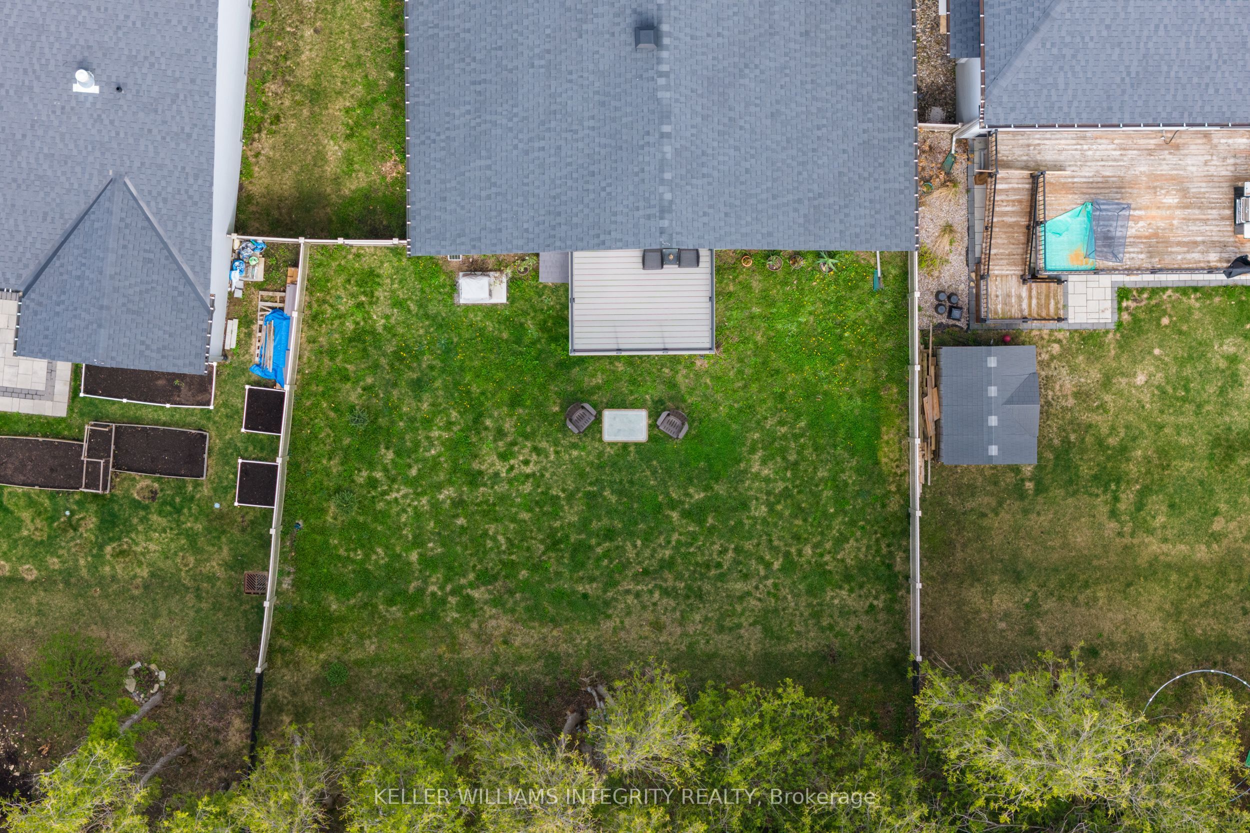 1126 Beckett Crescent