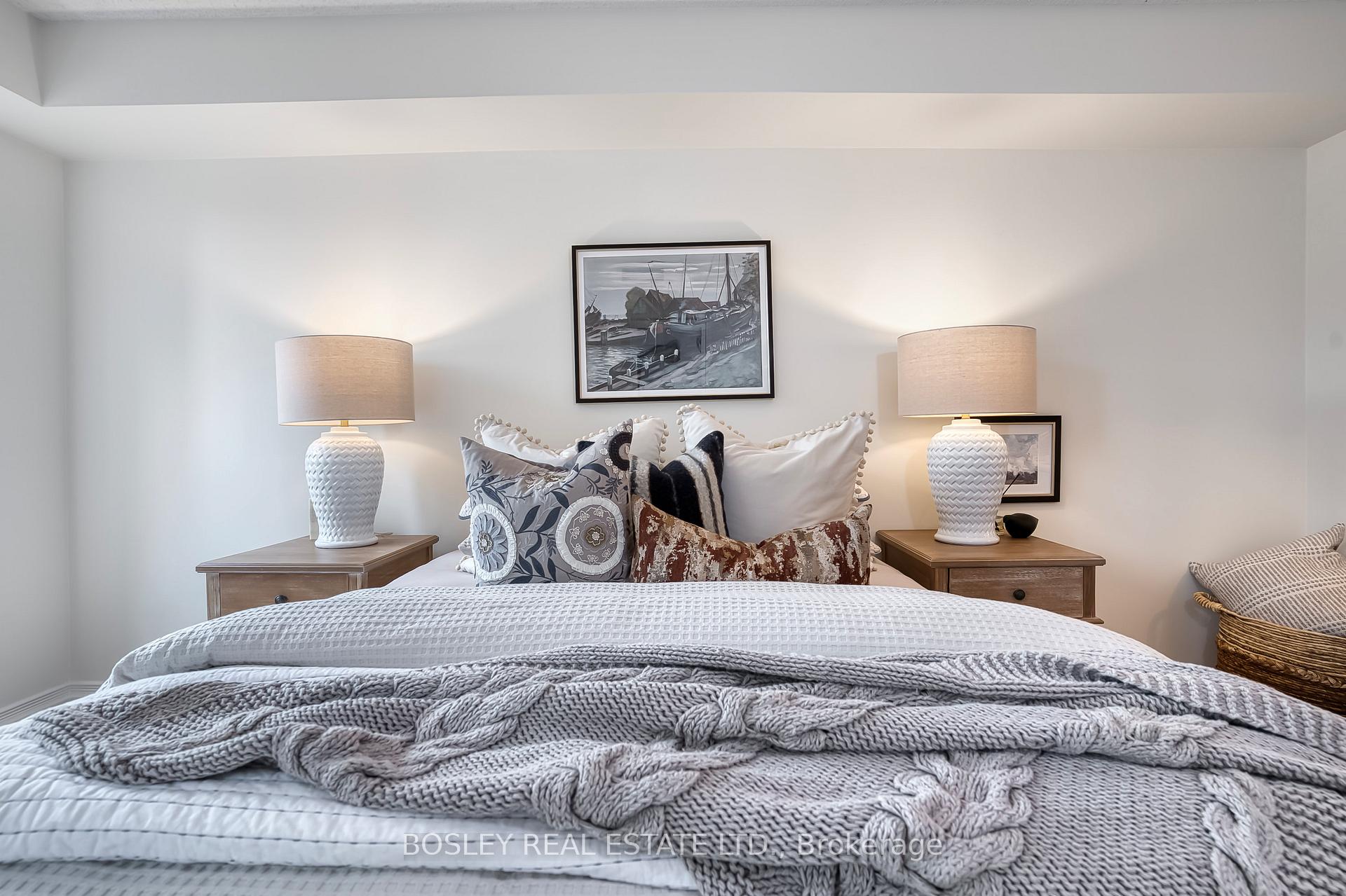 2 Bedrooms Condo at 51 Harrison Garden, Toronto For sale