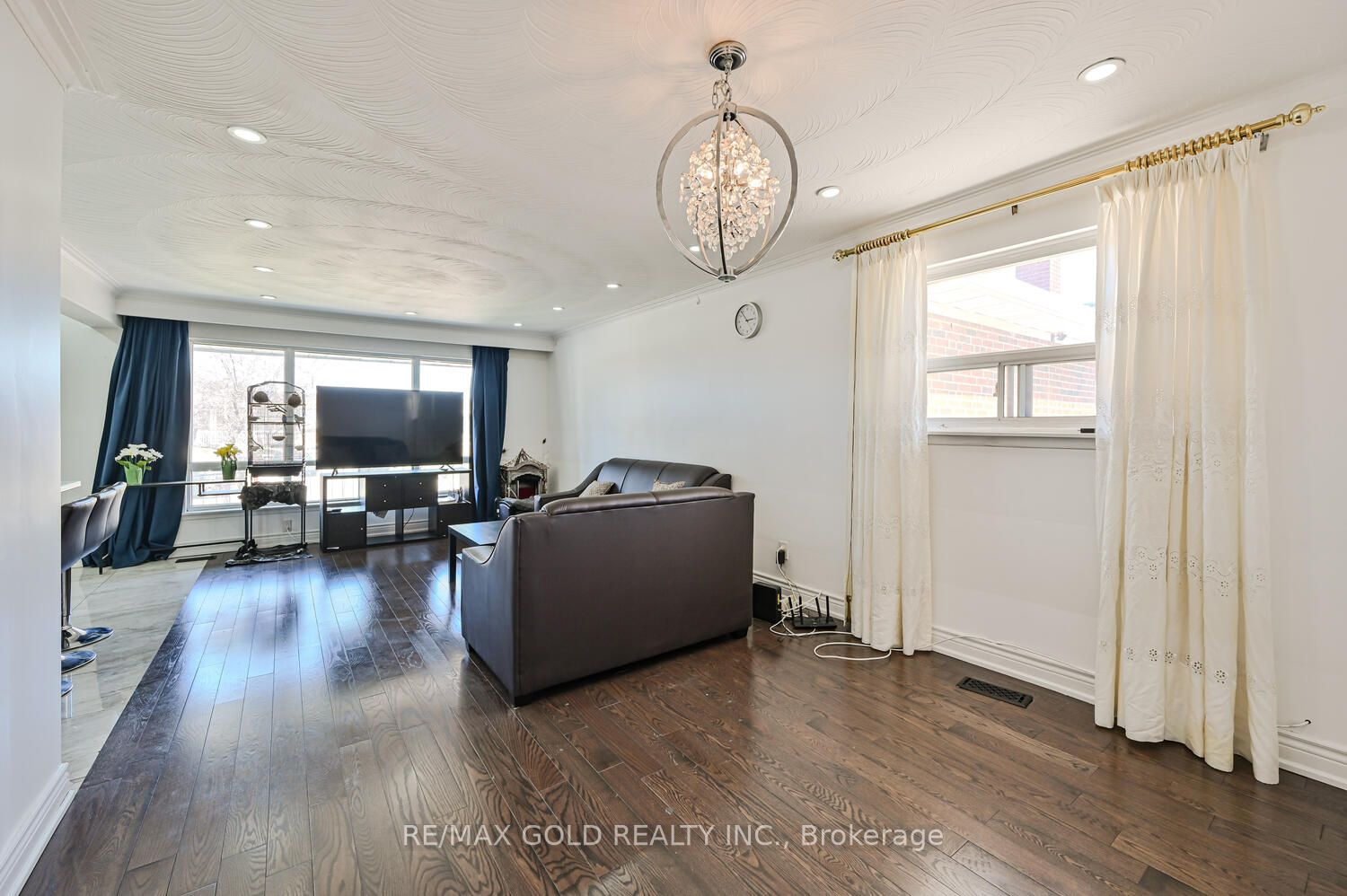 7558 Rockhill Road, Mississauga, ON L4T 2Z7