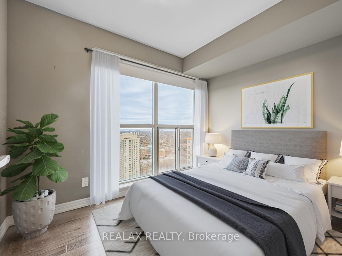 3 Bedrooms Condo at 70 Town Centre,  Toronto For sale