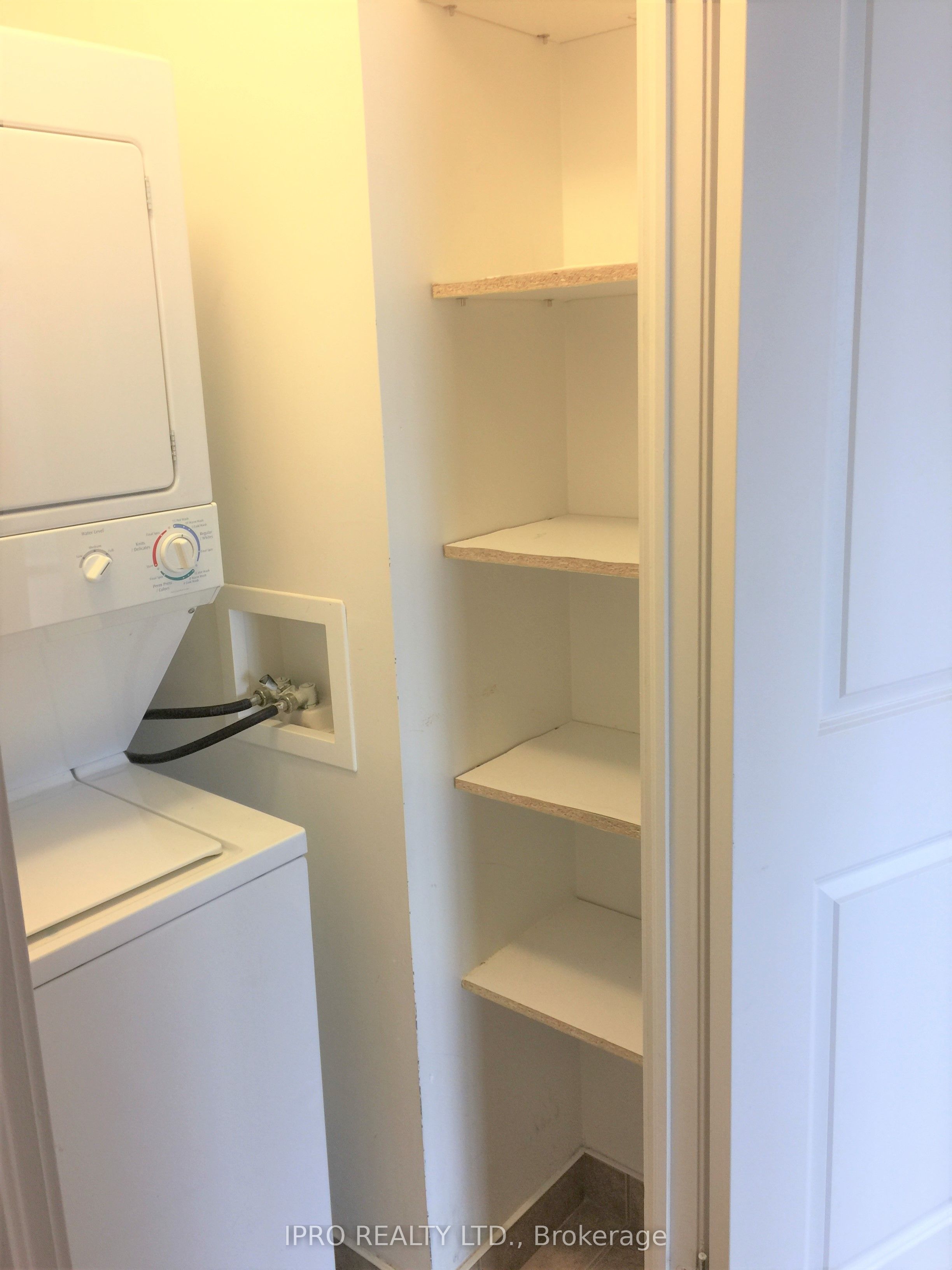 135 Wynford Drive, #409