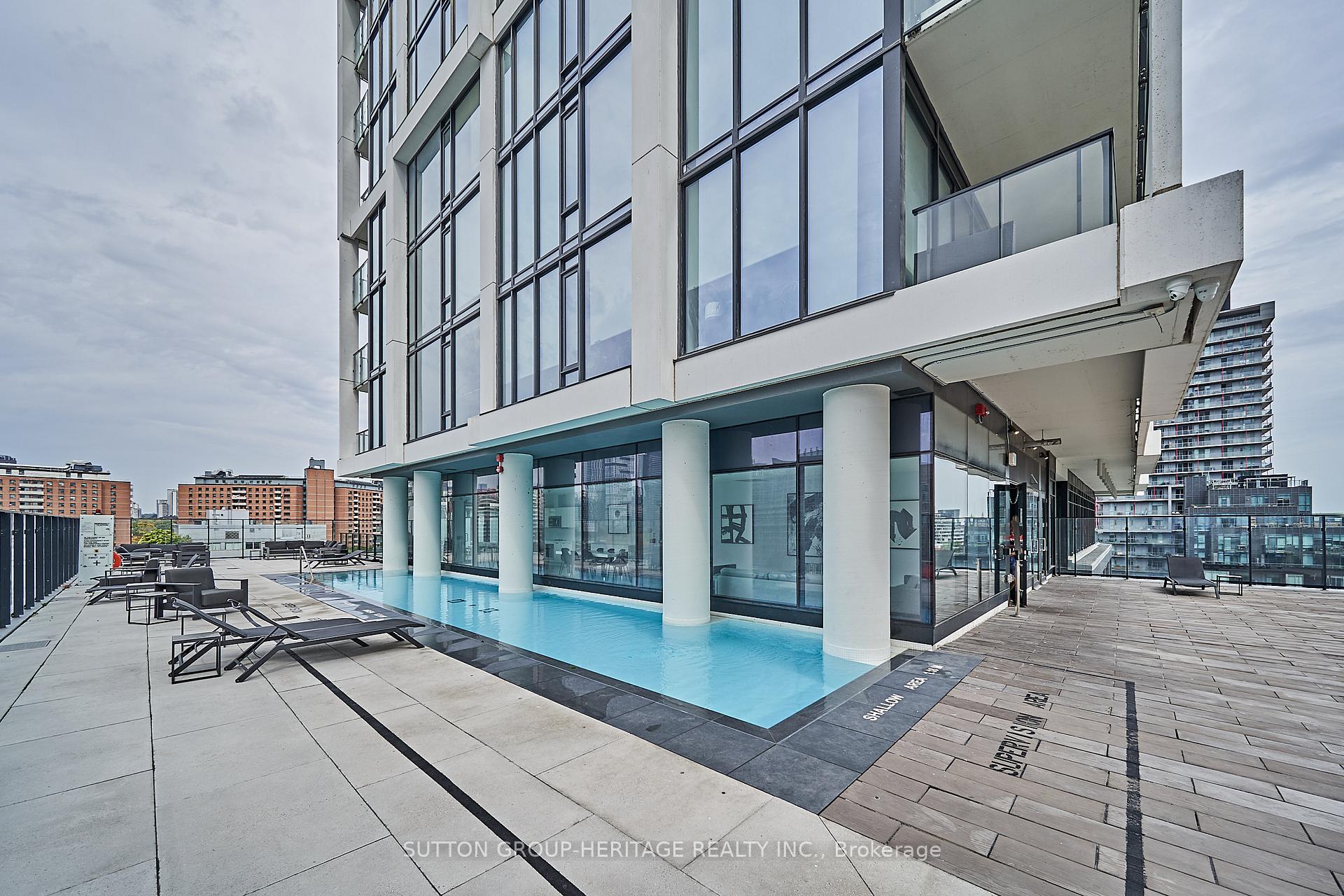 3 Bedrooms Condo at 55 Ontario,  Toronto For sale