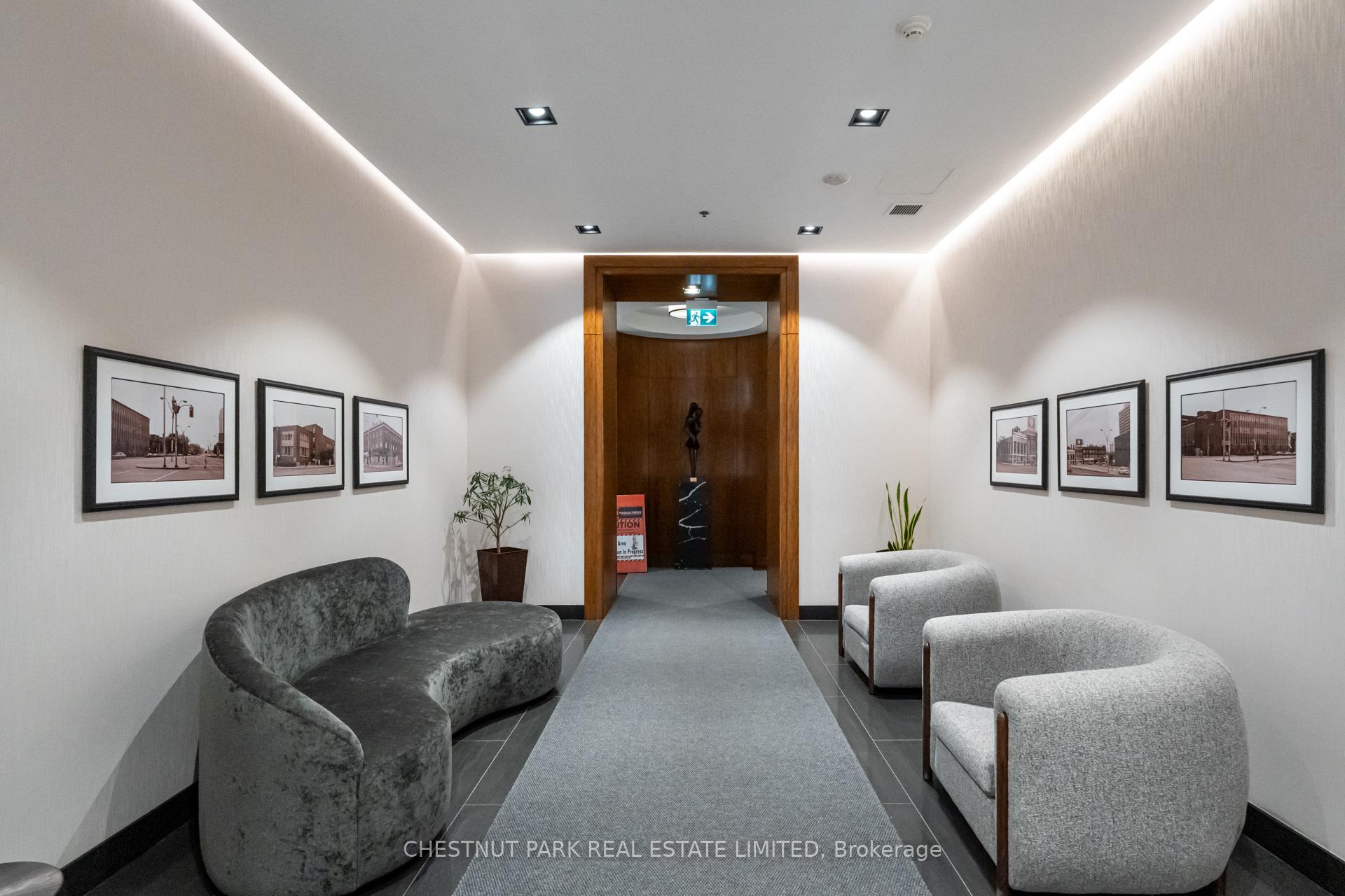 2 Bedrooms Condo at 736 Spadina, Toronto For sale