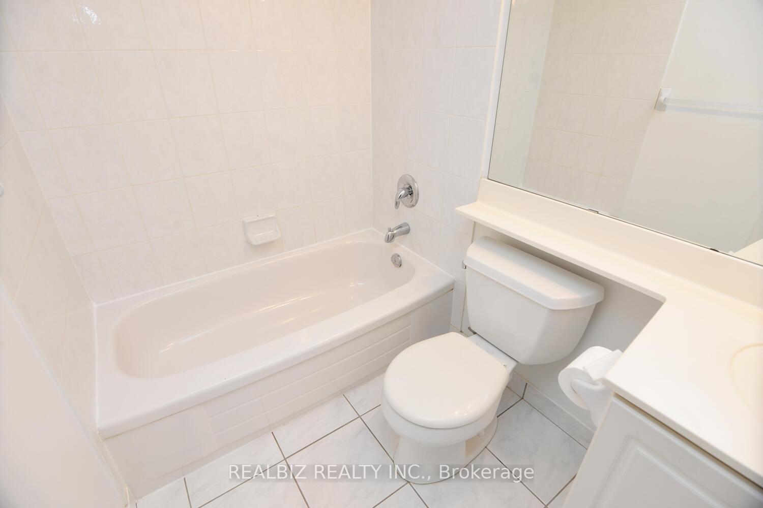 3 Bedrooms Condo at 4968 Yonge, Toronto For sale