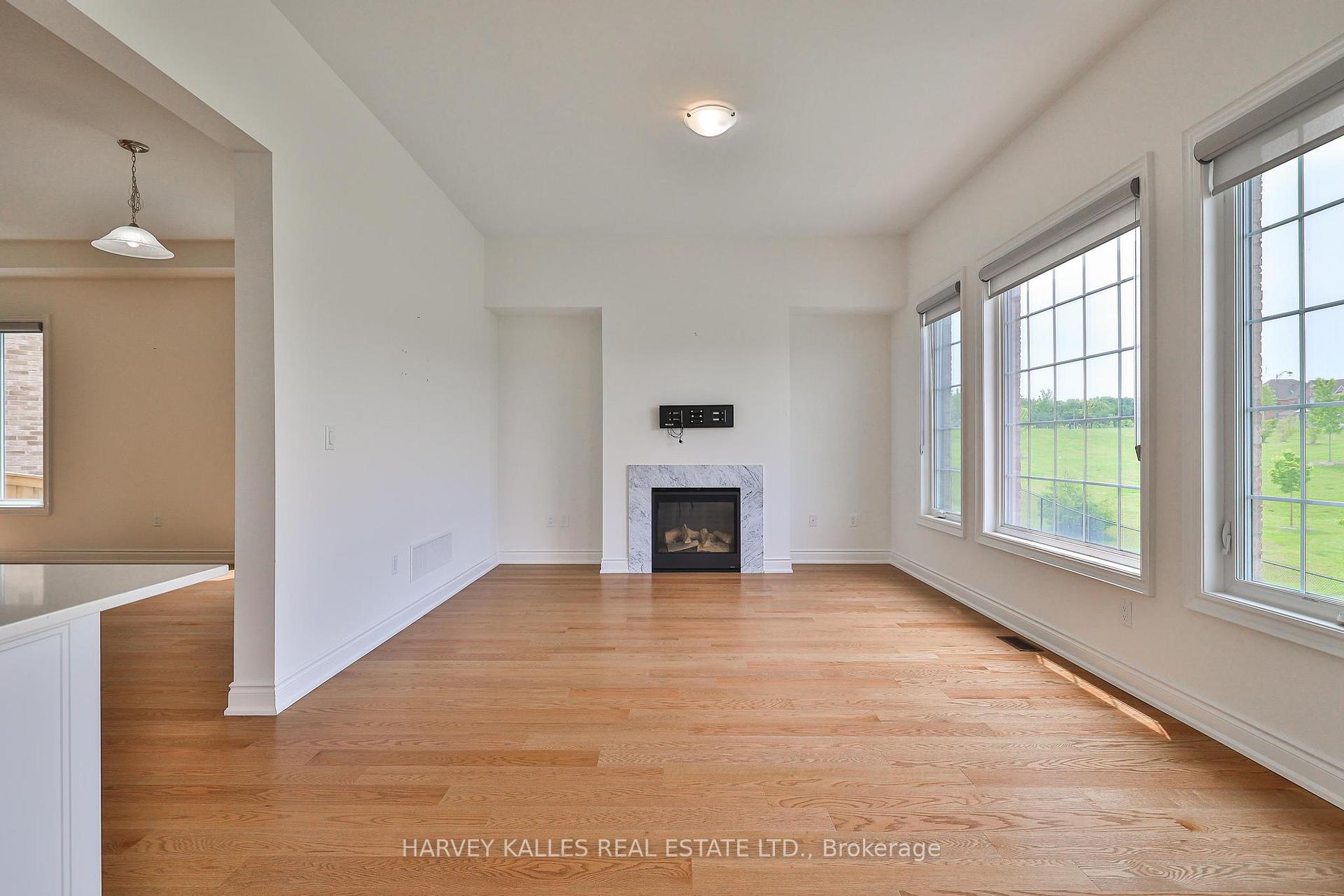 4 Meadow Vista Crescent
