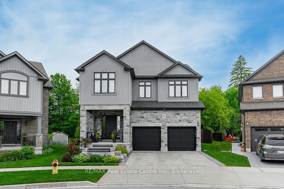 925 Deer Creek Court