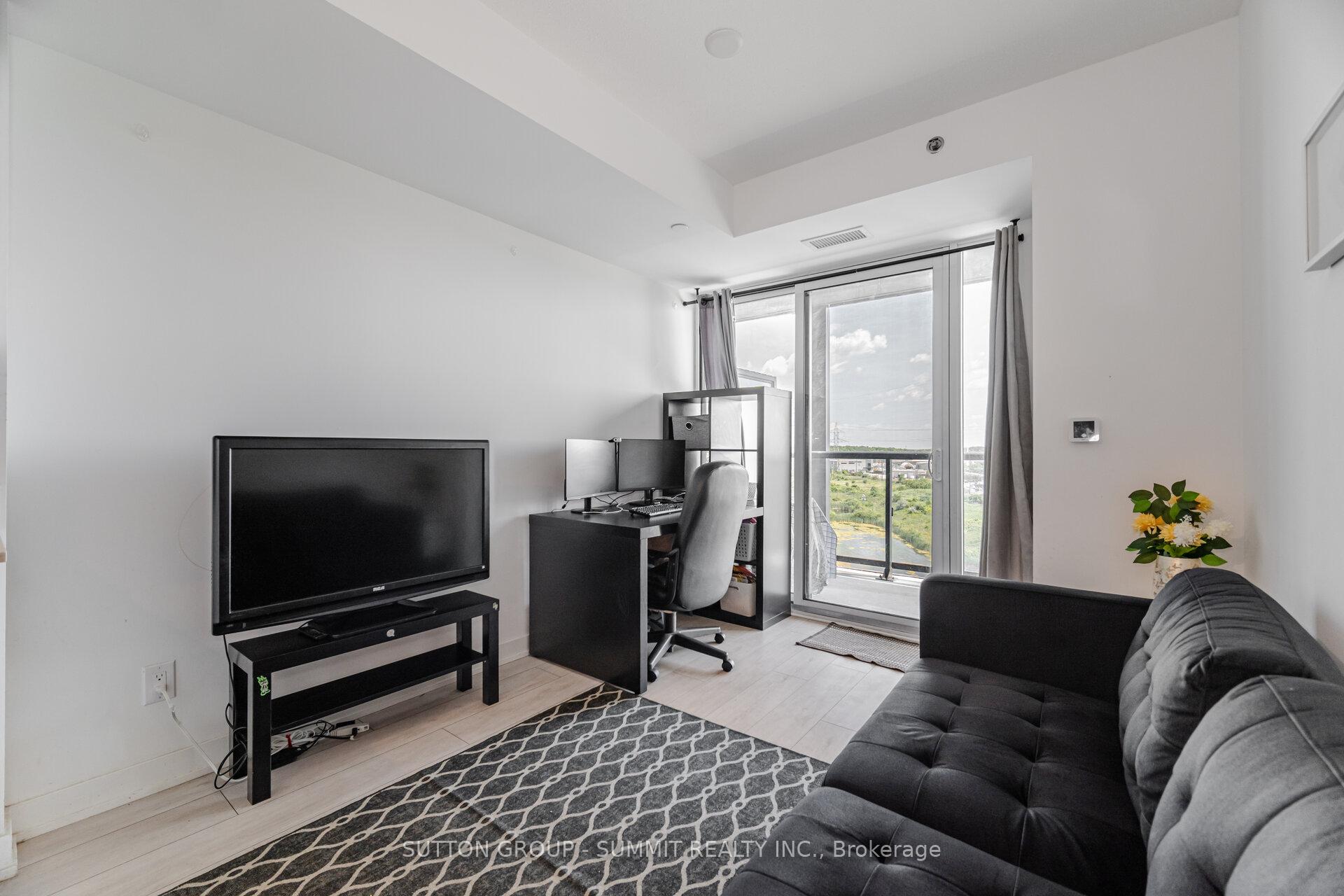 2 Bedrooms Condo at 3200 DAKOTA COMMON, Burlington For sale