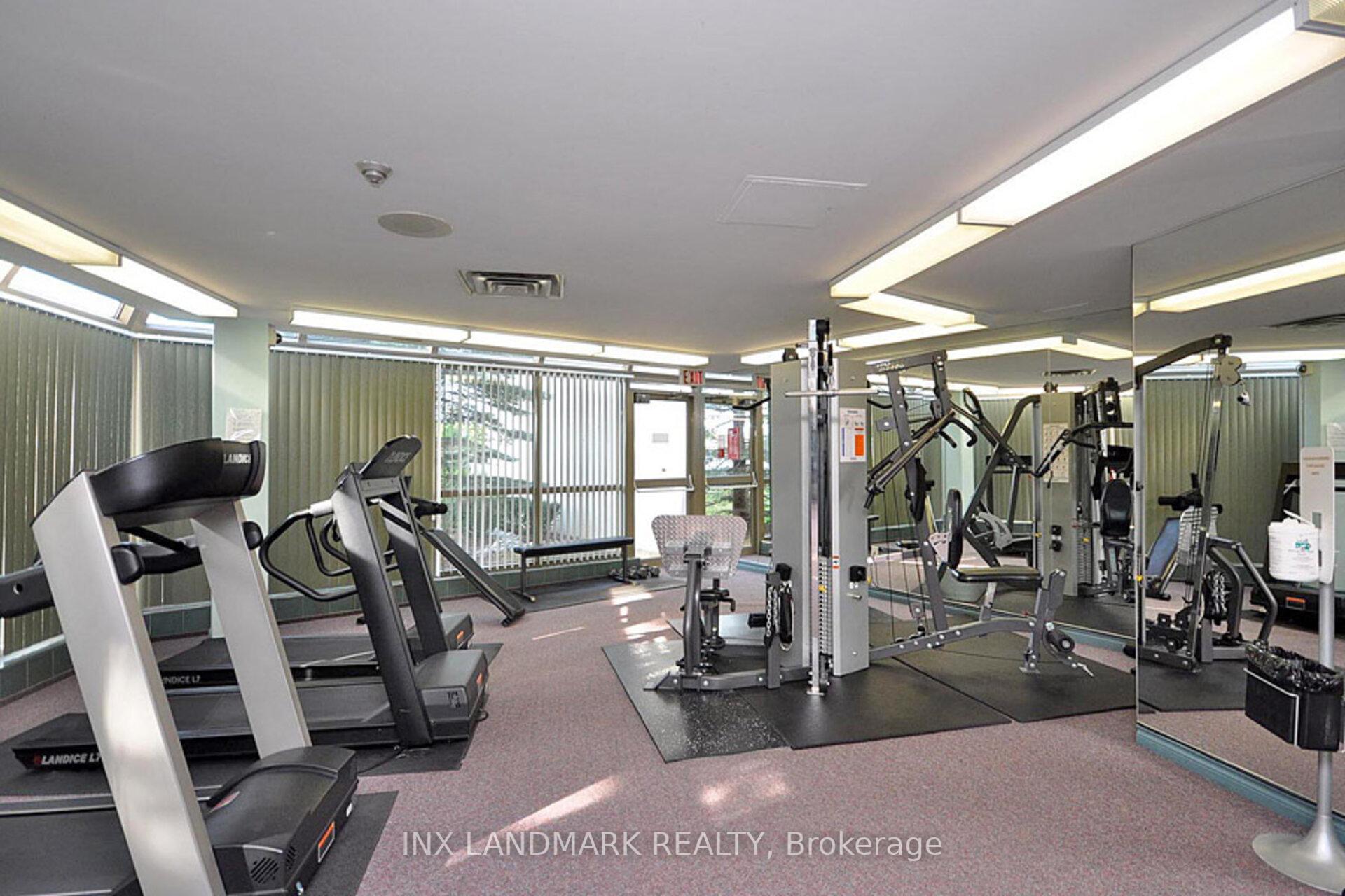 3 Bedrooms Condo at 330 Rathburn, Mississauga For sale
