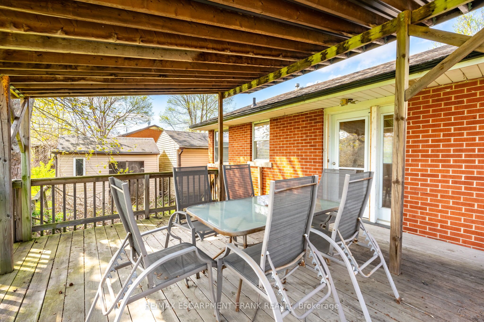 699 RYMAL Road W, Hamilton Gurnett