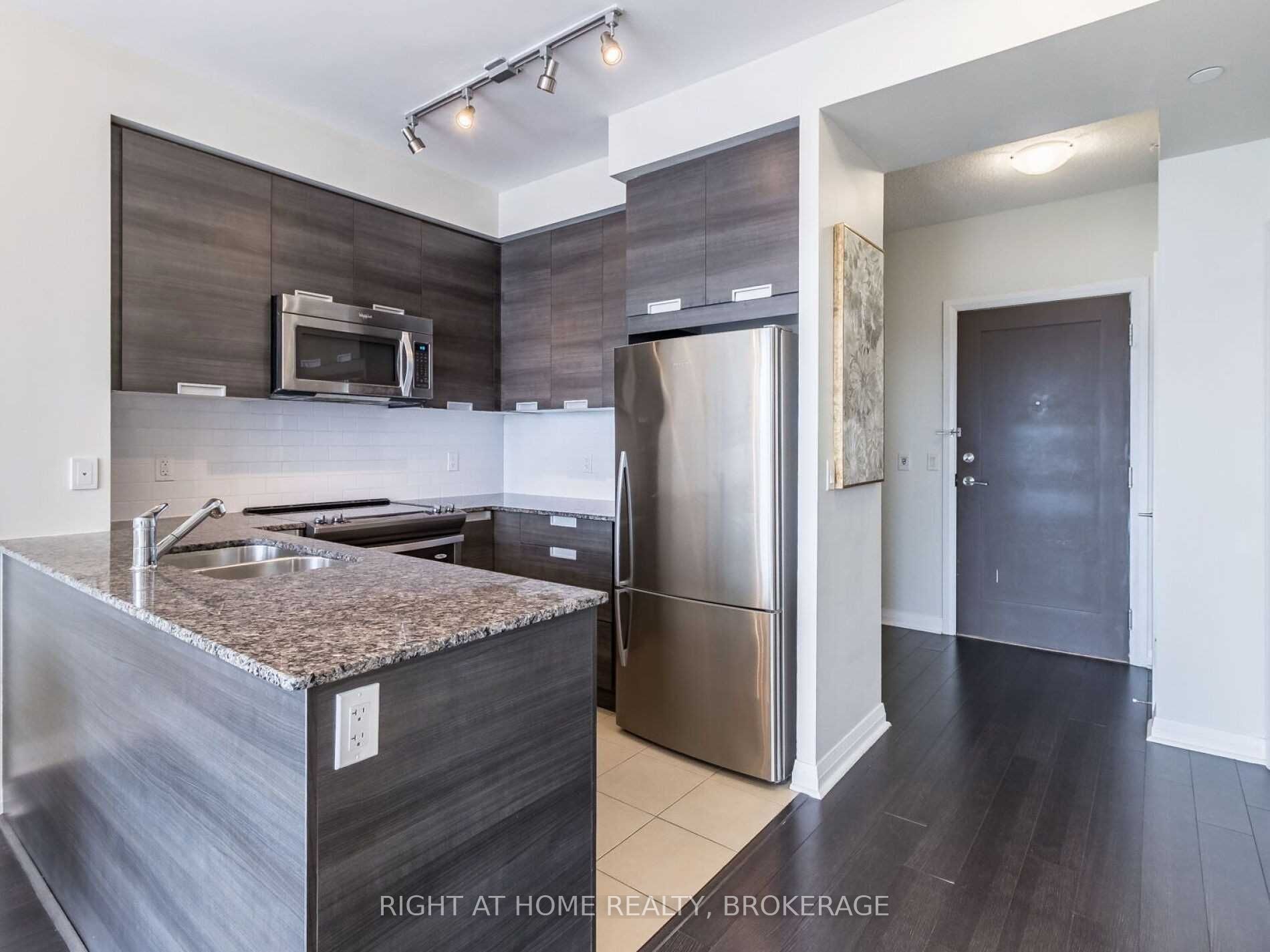 75 Eglinton Ave W Avenue, #1705