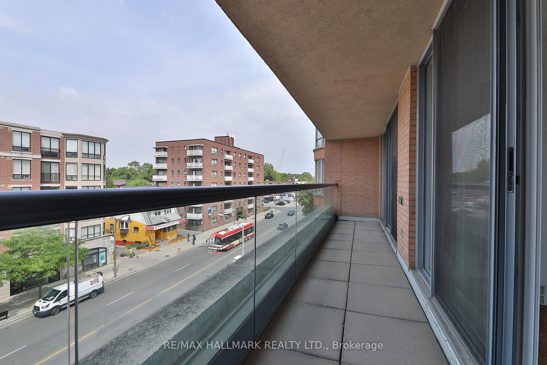 2 Bedrooms Condo at 2727 Yonge, Toronto For sale