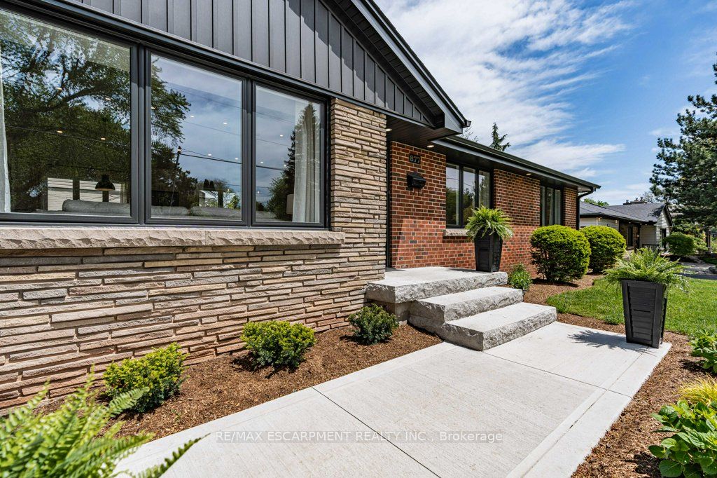 877 Condor Drive