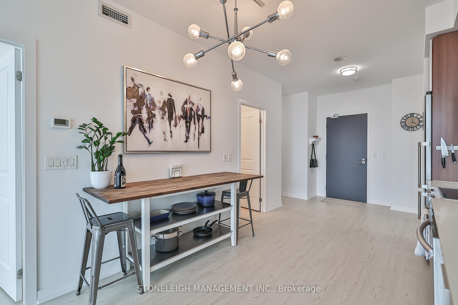 2 Bedrooms Condo at 105 George, Toronto For sale