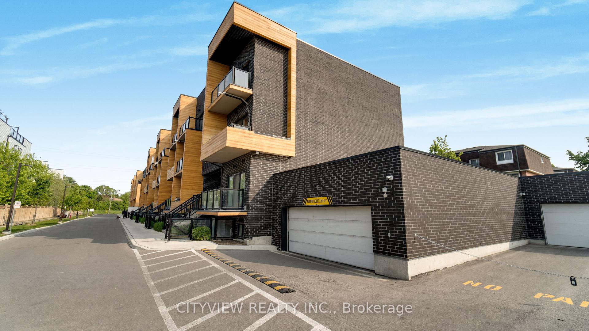 1 Bedroom Condo at 1145 Journeyman, Mississauga For sale