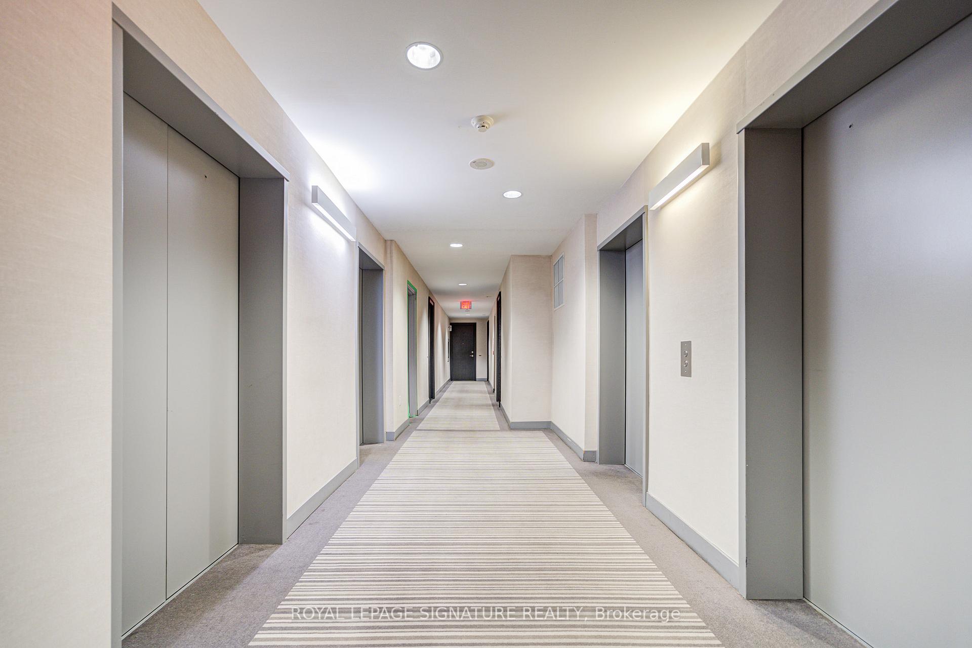 2 Bedrooms Condo at 105 The Queensway, Toronto For sale
