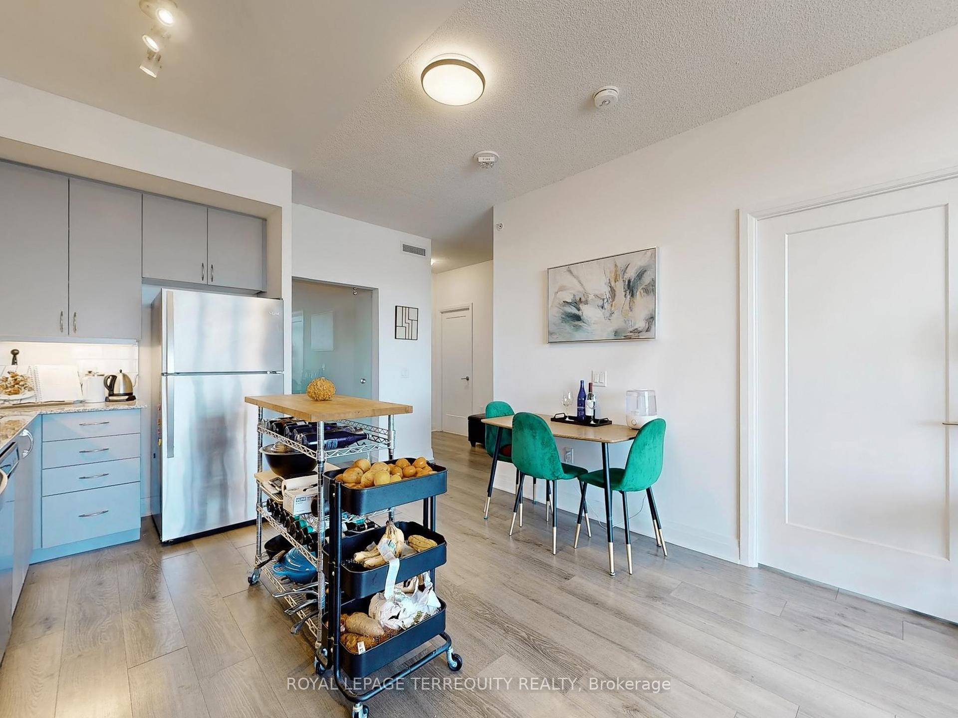 2 Bedrooms Condo at 3220 Sheppard, Toronto For sale