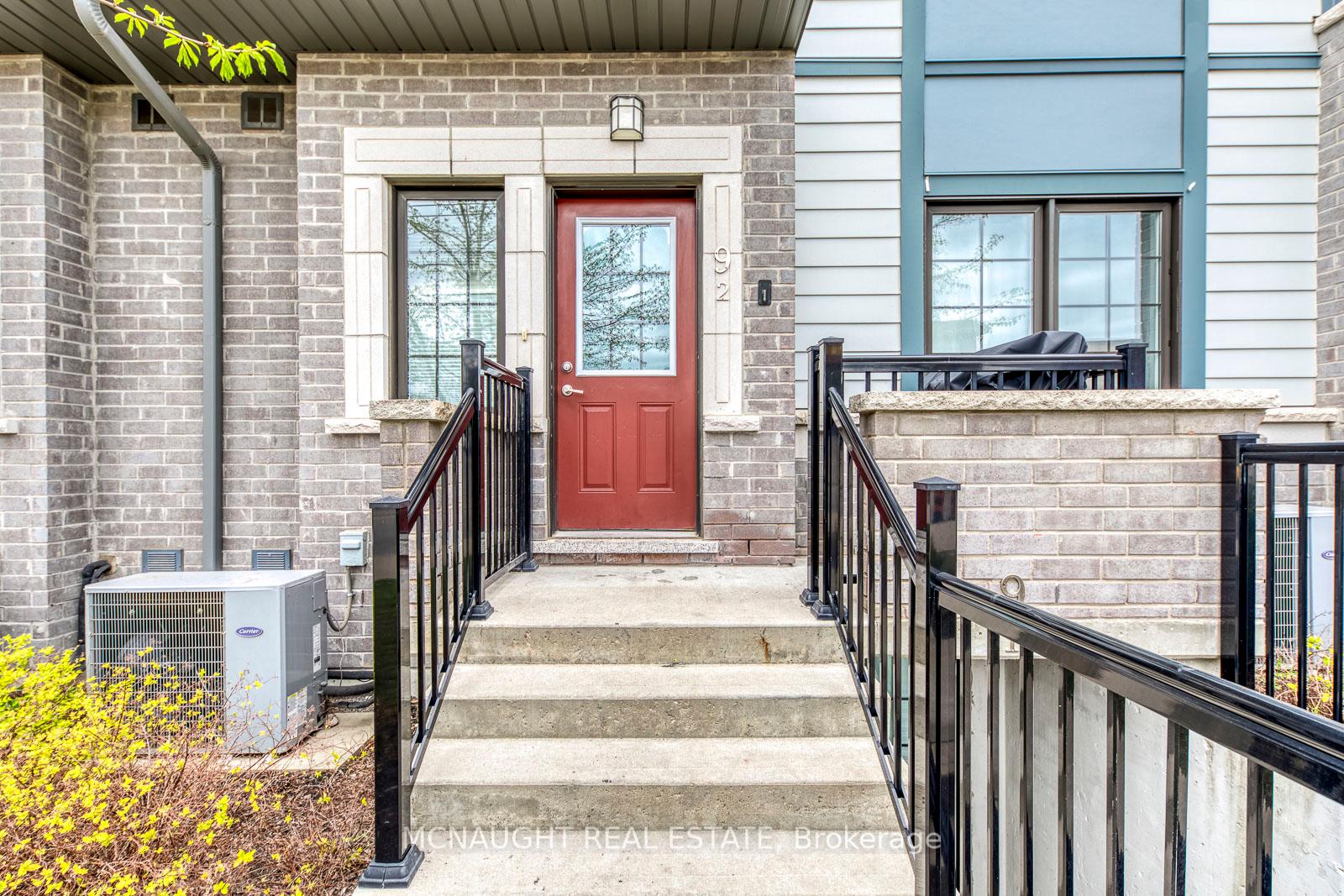 3 Bedrooms Condo at 9 Forbes, Toronto For sale