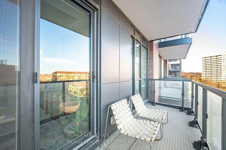 2 Bedrooms Condo at 130 River, Toronto For sale