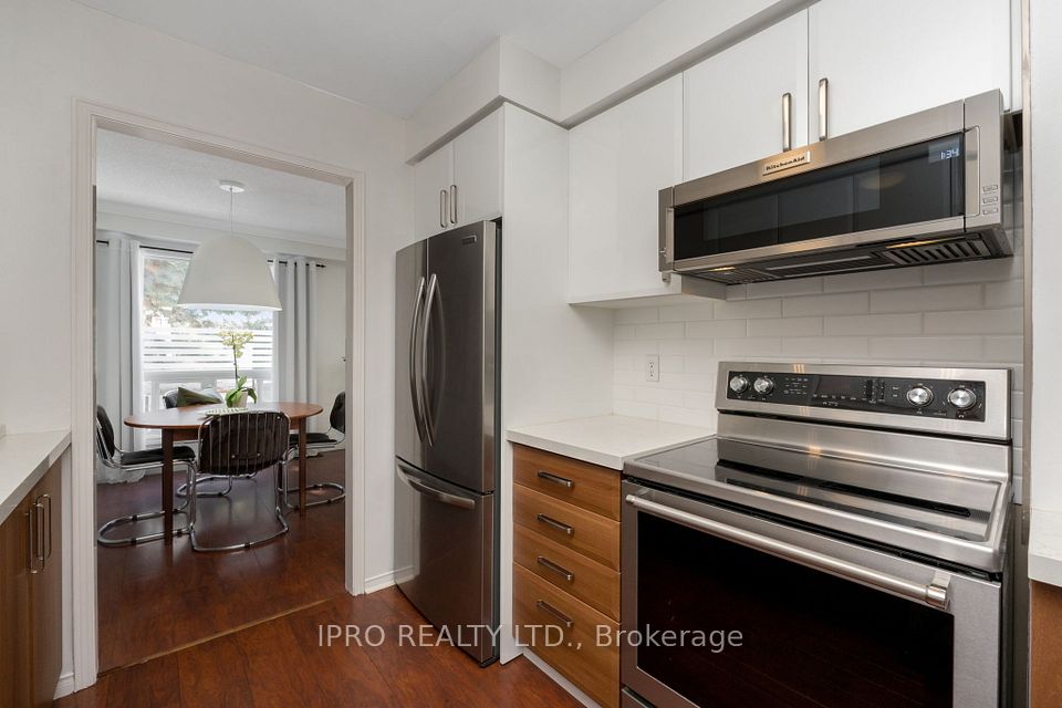 Kitchen 4