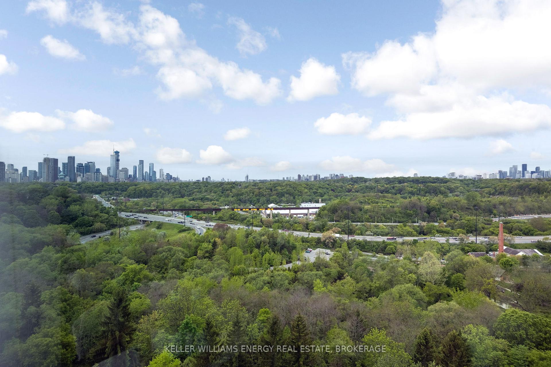 2 Bedrooms Condo at 1048 Broadview, Toronto For sale