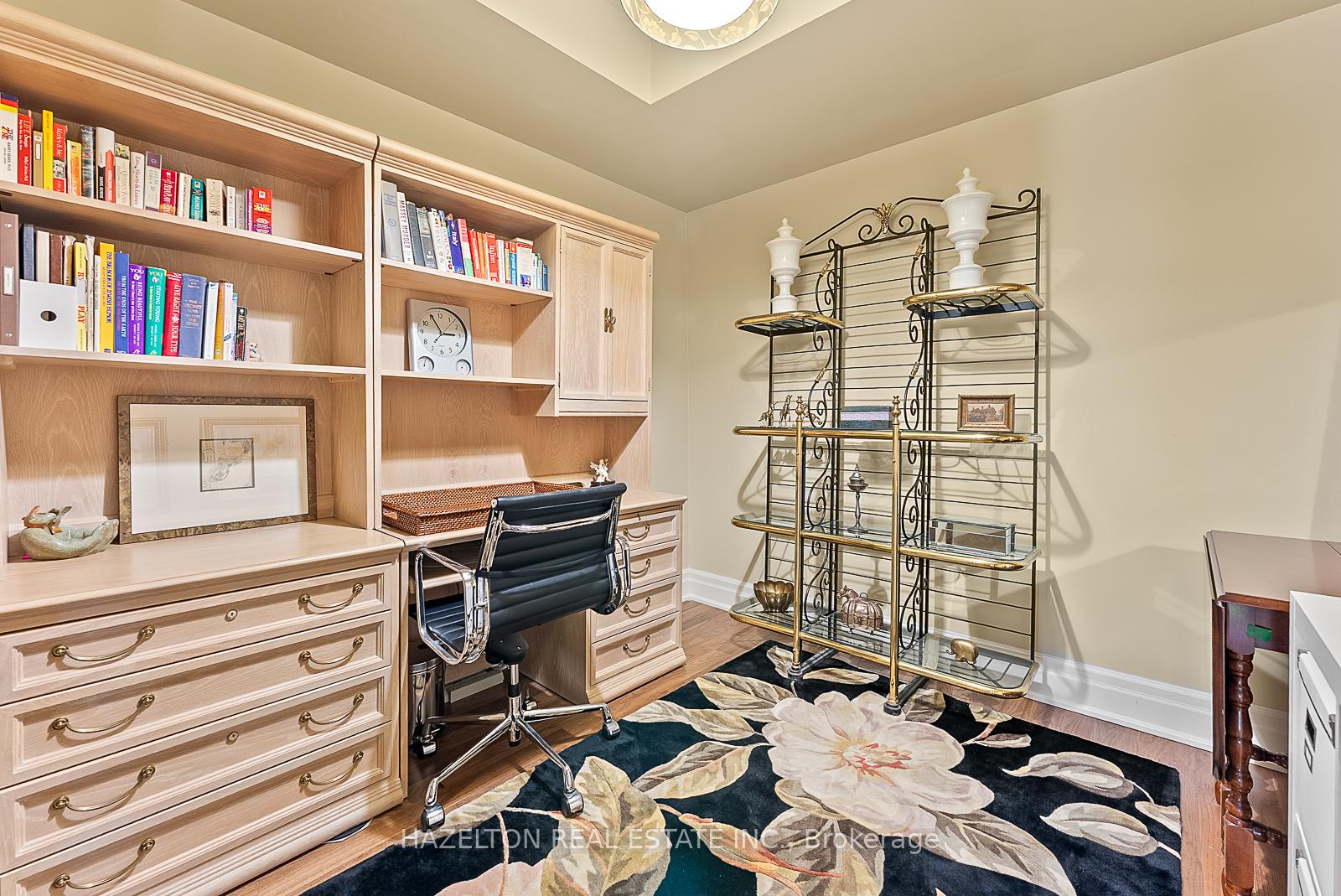 3 Bedrooms Condo at 155 St Clair, Toronto For sale
