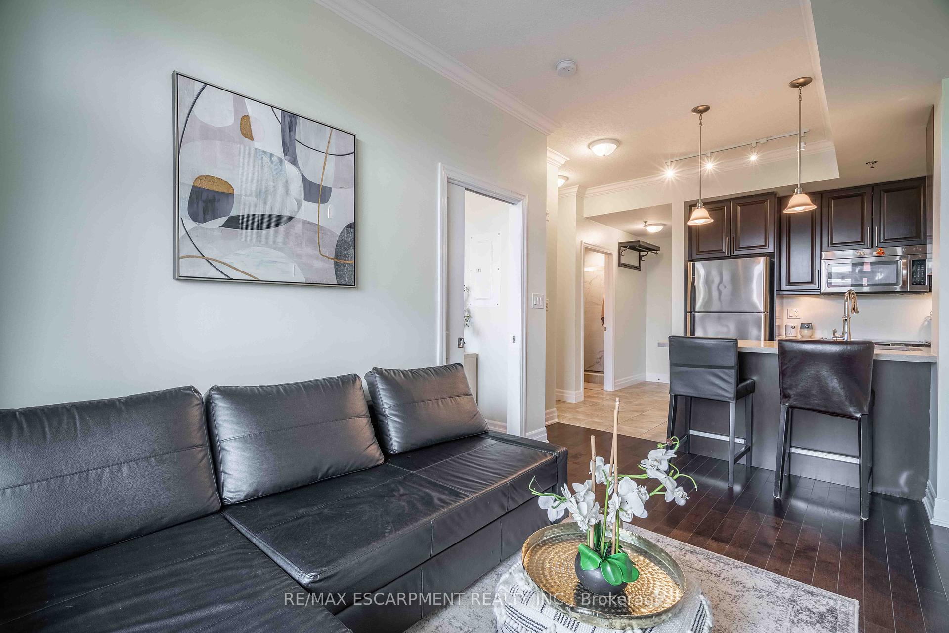 1 Bedroom Condo at 90 CHARLTON, Hamilton For sale