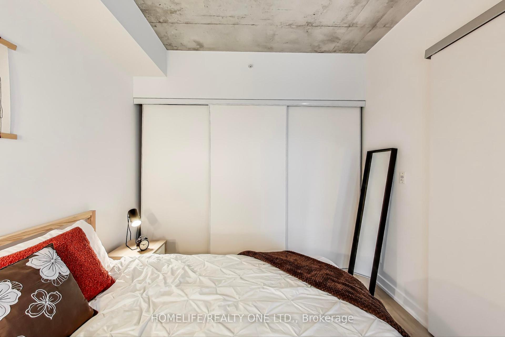 2 Bedrooms Condo at 60 Haslett, Toronto For sale