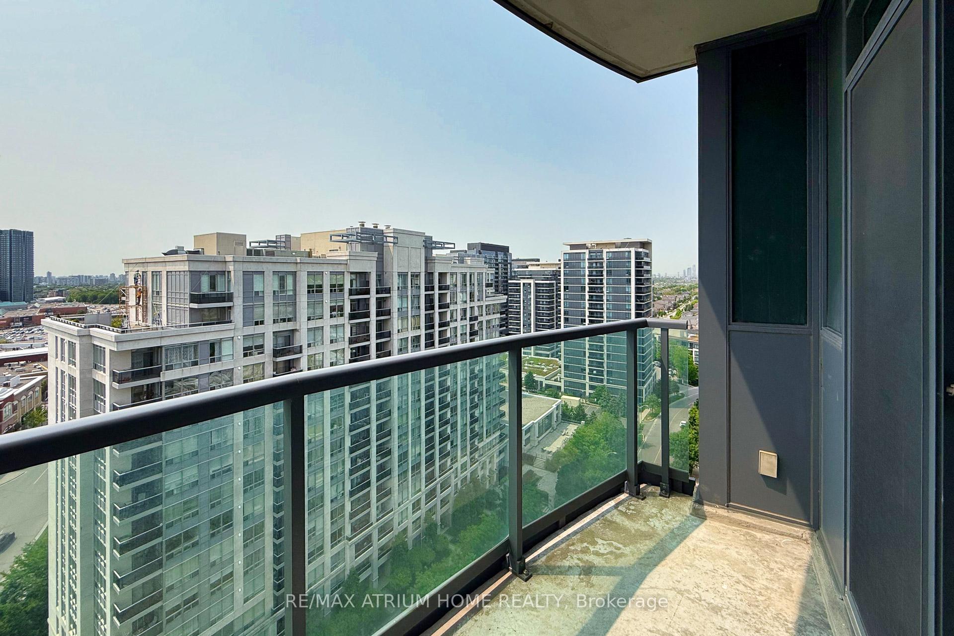 2 Bedrooms Condo at 20 North Park, Vaughan For sale