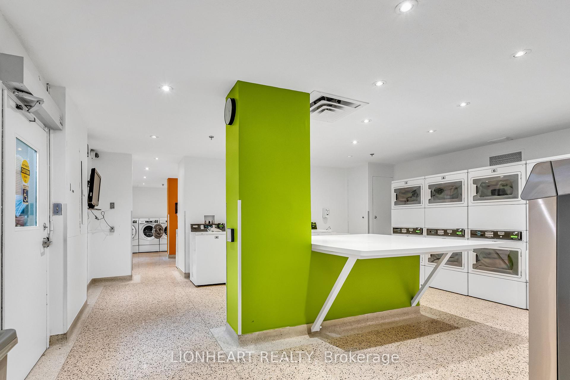 Condo at 40 Homewood, Toronto For sale