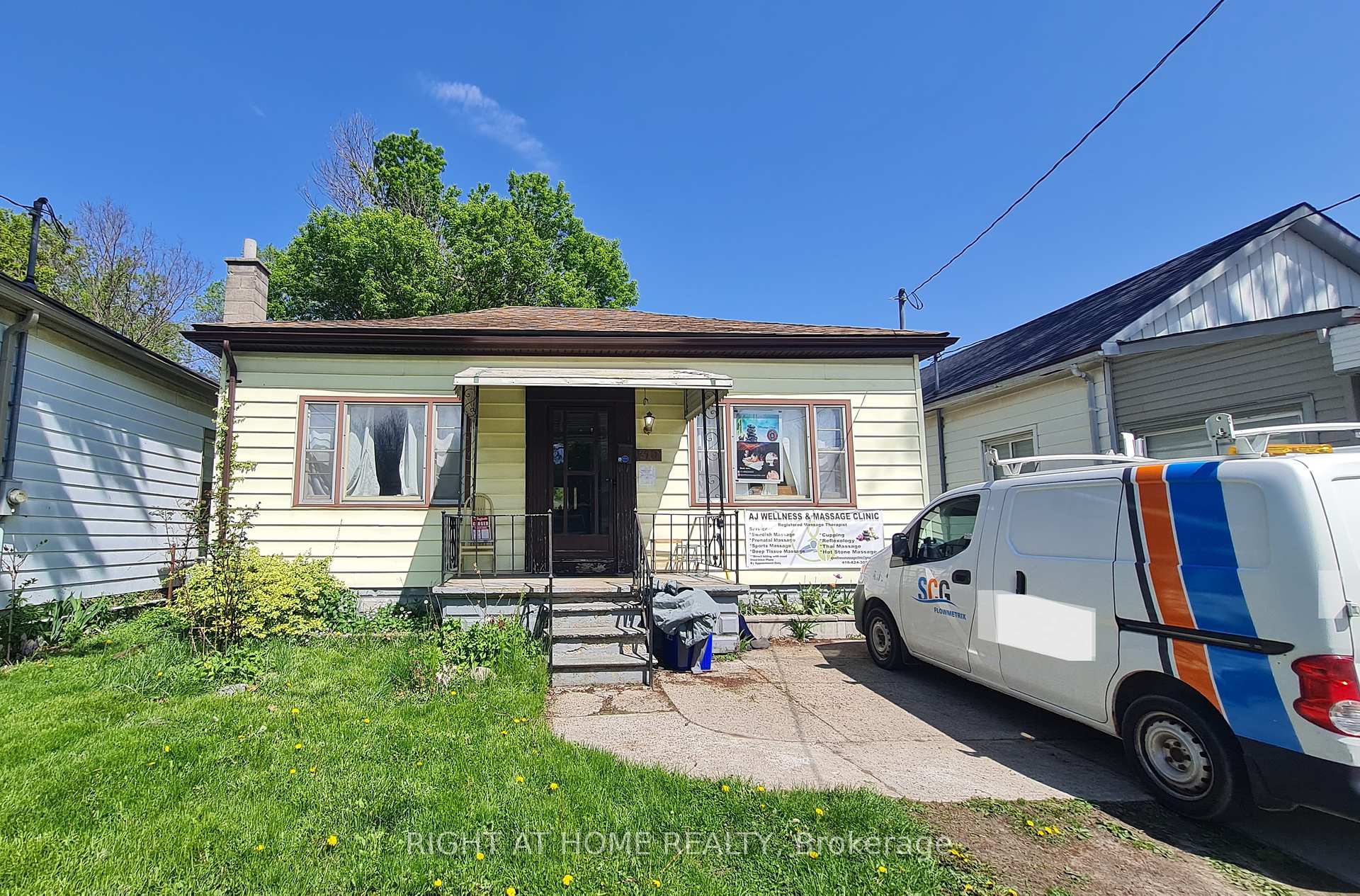 310 Grey Street London East, Ontario Welcome to this beautiful 3-bedroom, 2-bathroom detached bungalow. Ideal for the first time home buyer and investors. The main floor features laminate flooring, a bright living area, three spacious bedrooms, and a kitchen with a lovely view of the fully fenced backyard. The partially finished basement includes an additional bedroom and a dedicated laundry space ideal for future rental or extended family use. Conveniently located near Richard B. Harrison Park, downtown, shopping, city transit, and the hospital.