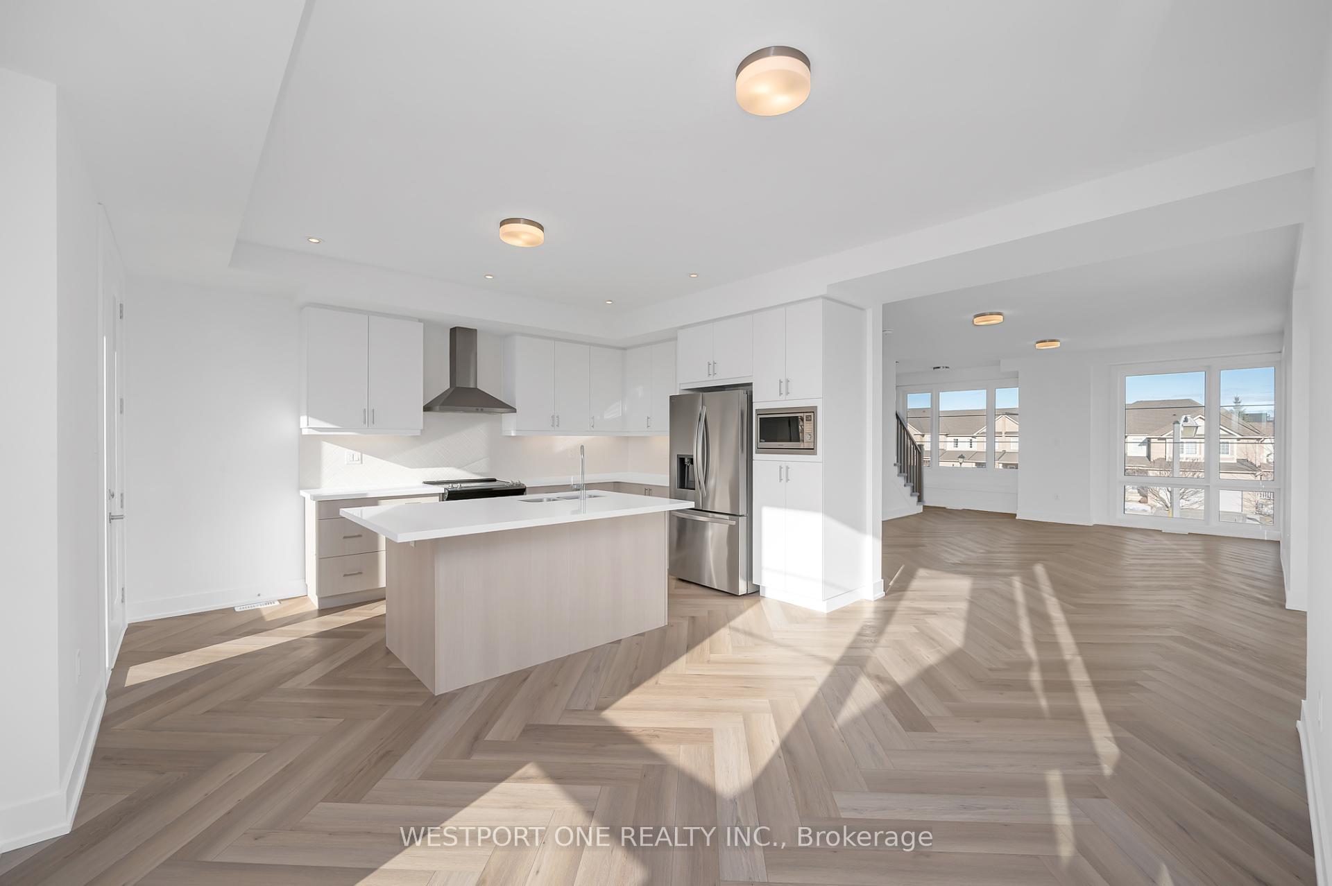 4 Bedrooms Condo at 2273 Turnberry, Burlington For sale