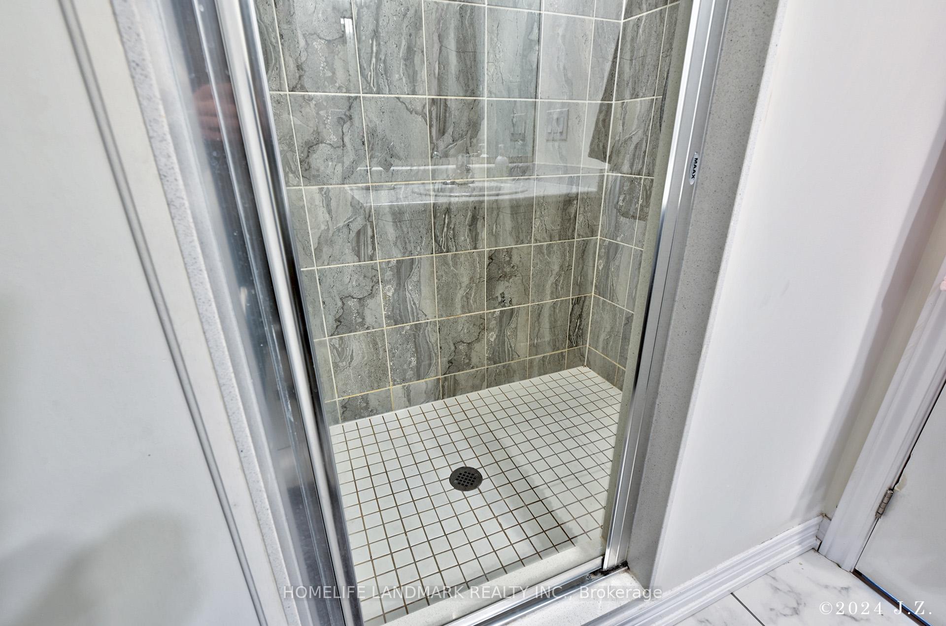 2 Bedrooms Condo at 2370 Khalsa,  Oakville For sale