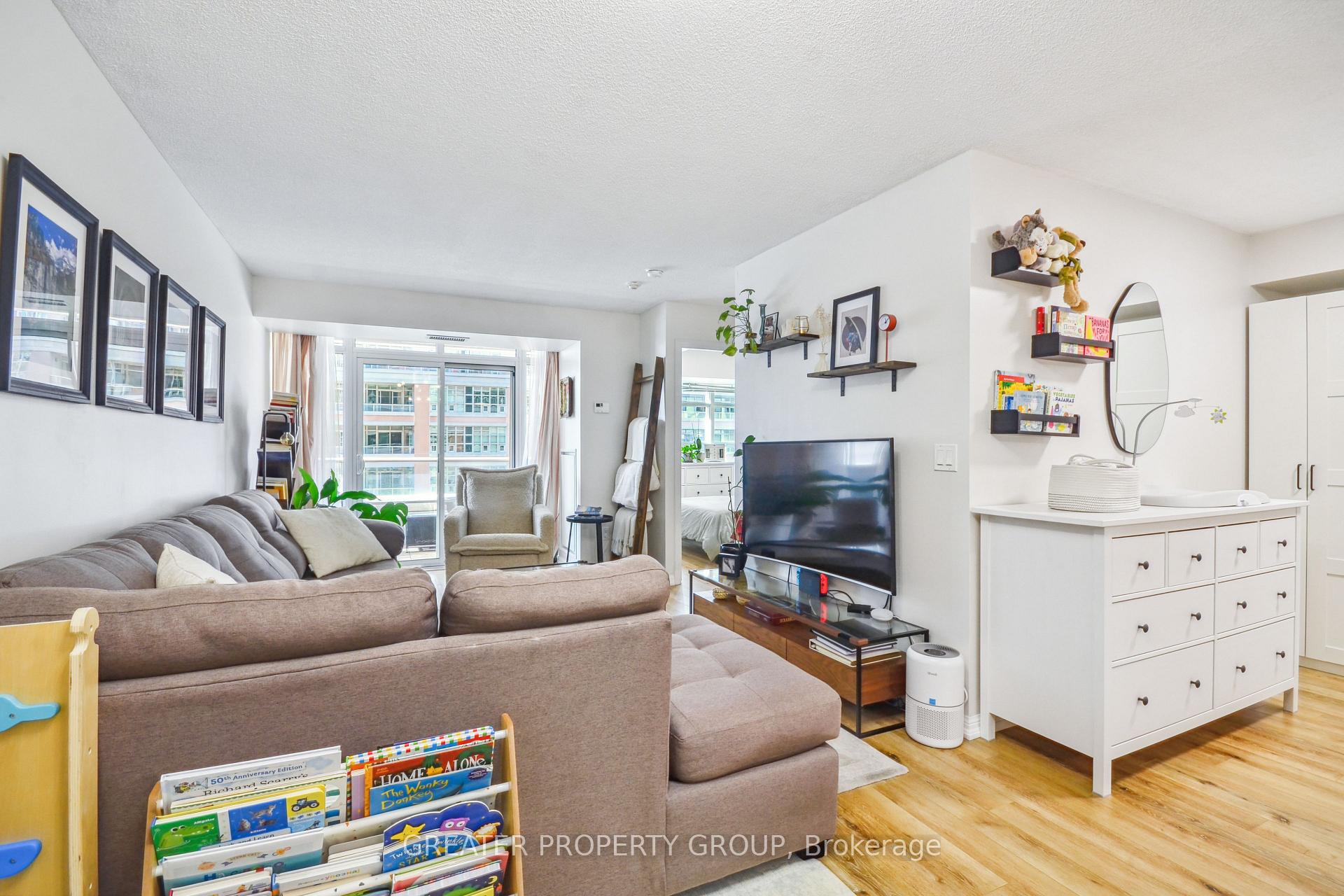 2 Bedrooms Condo at 75 East Liberty,  Toronto For sale