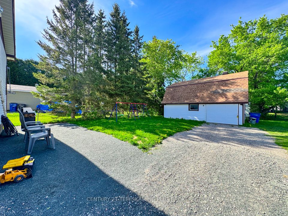 393 McCamus Street, Temiskaming Shores, ON P0J 1P0