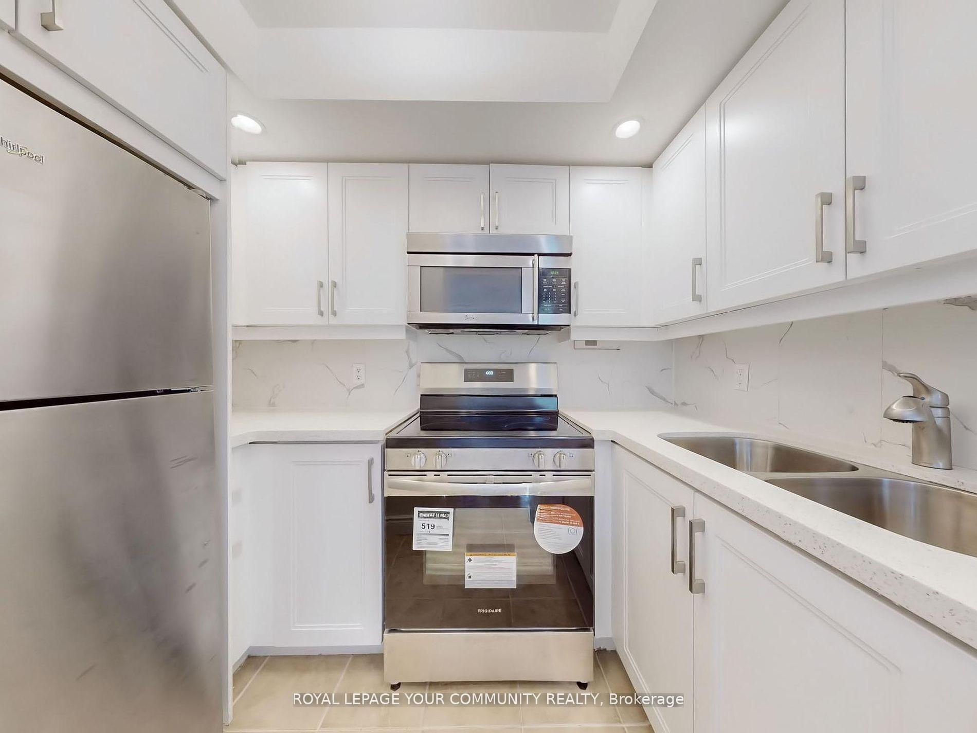 2 Bedrooms Condo at 15 Northtown,  Toronto For sale