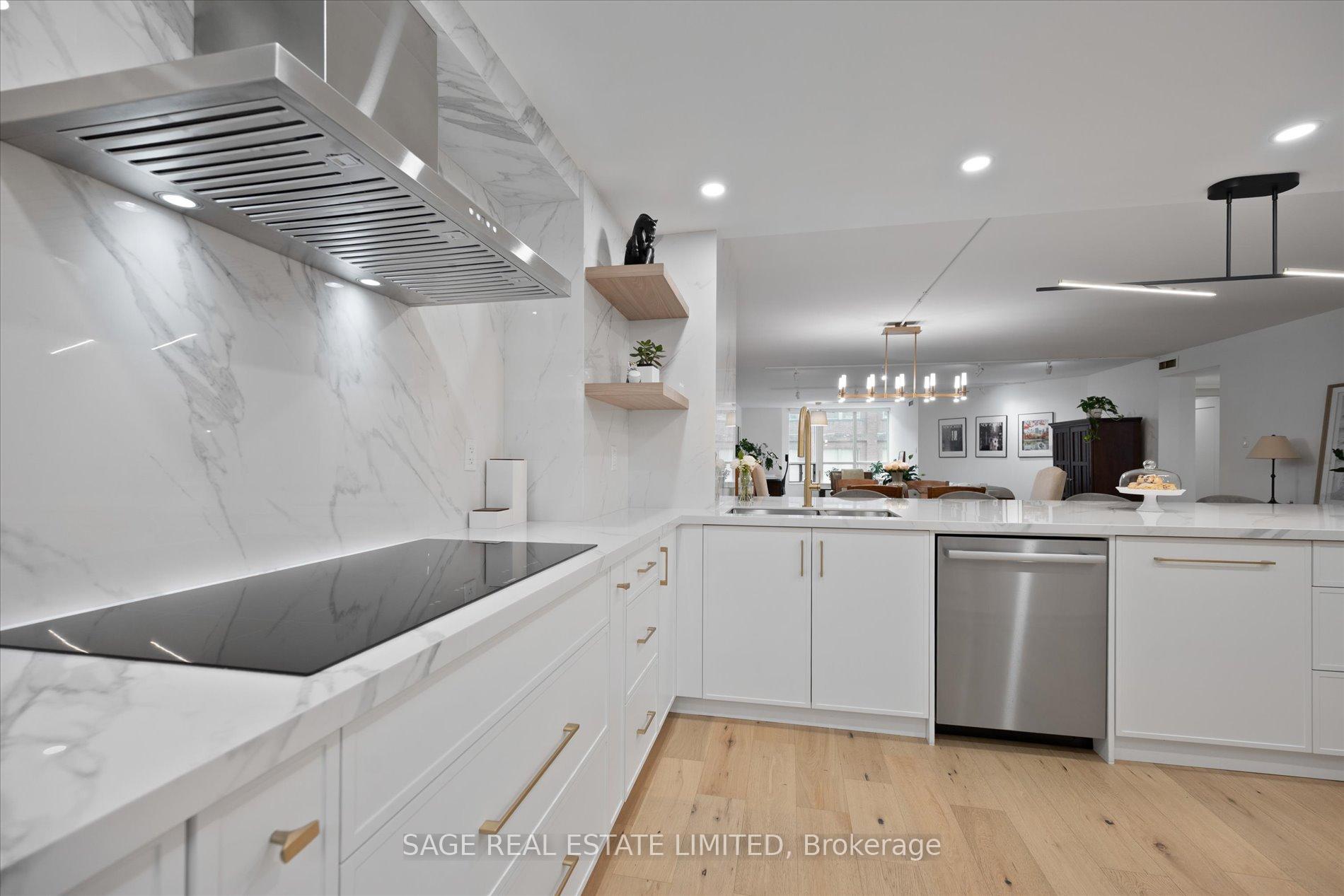 3 Bedrooms Condo at 160 Frederick, Toronto For sale