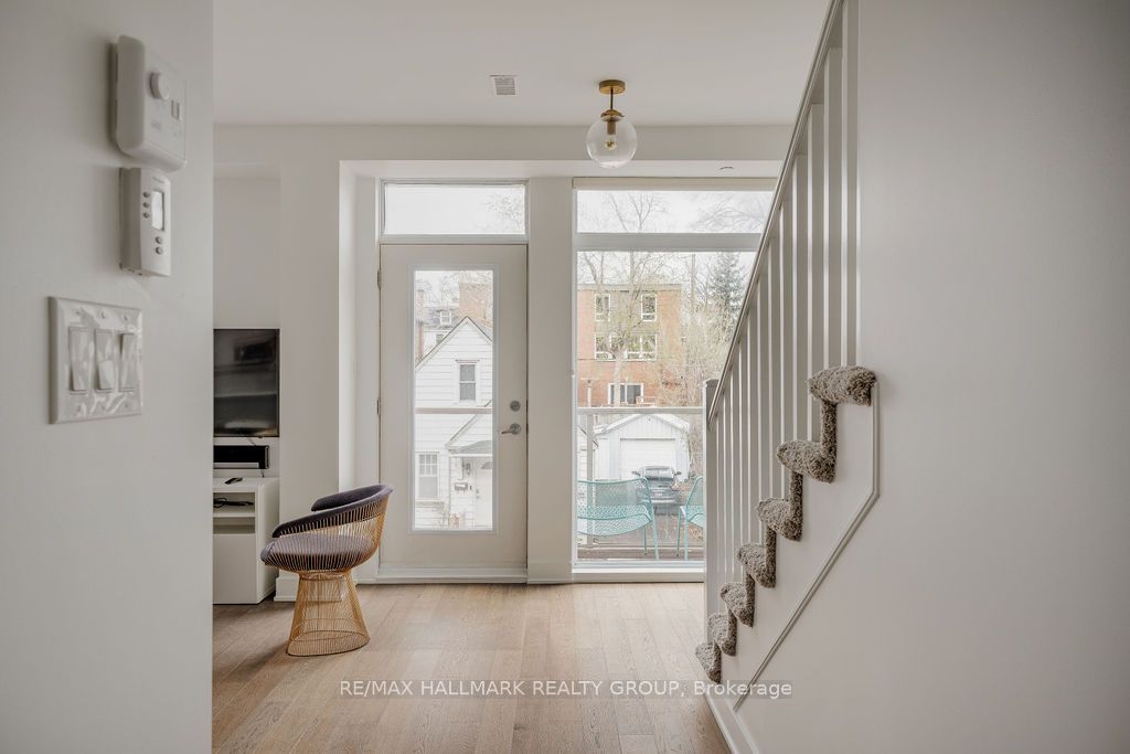 48 Holmwood Avenue, #12