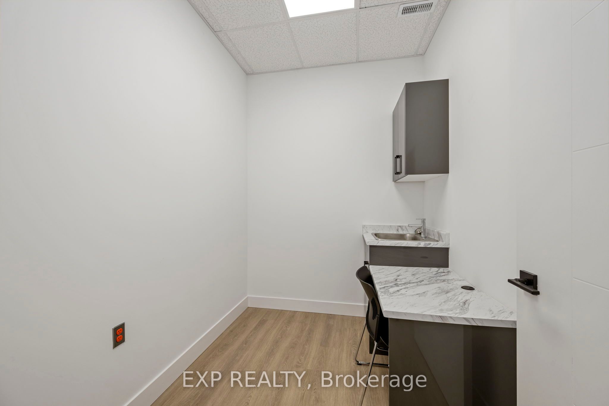 101 CHERRYHILL Boulevard, #114