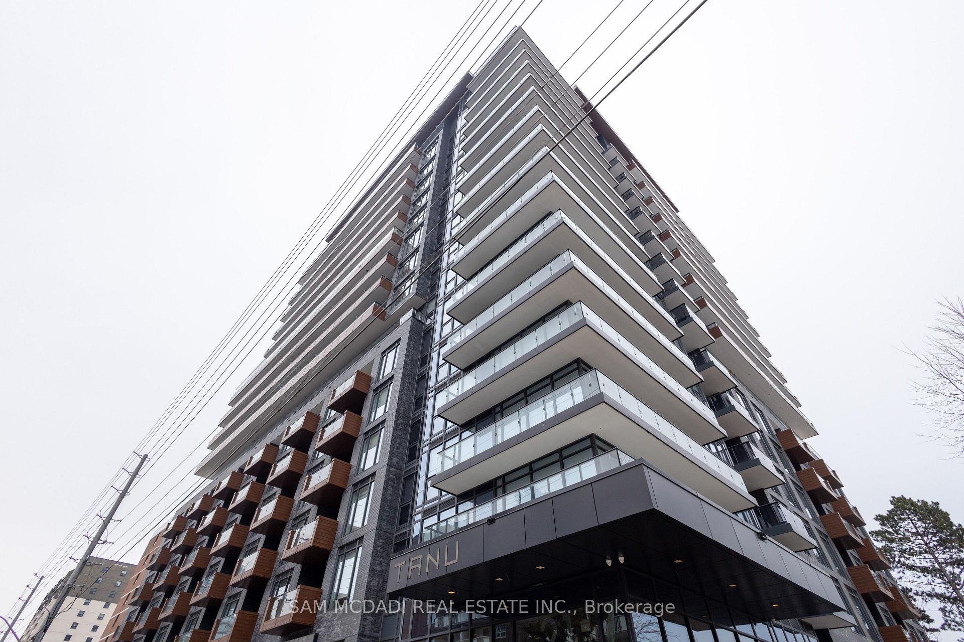2 Bedrooms Condo at 21 PARK, Mississauga For sale