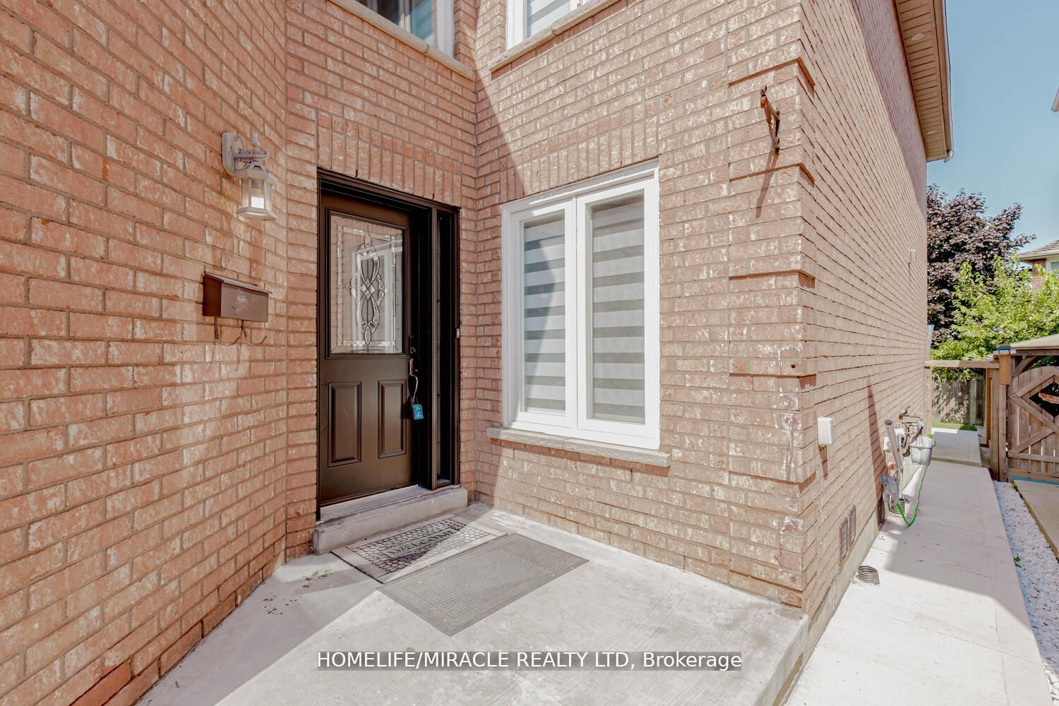 44 Leatherhead Court, #Upper