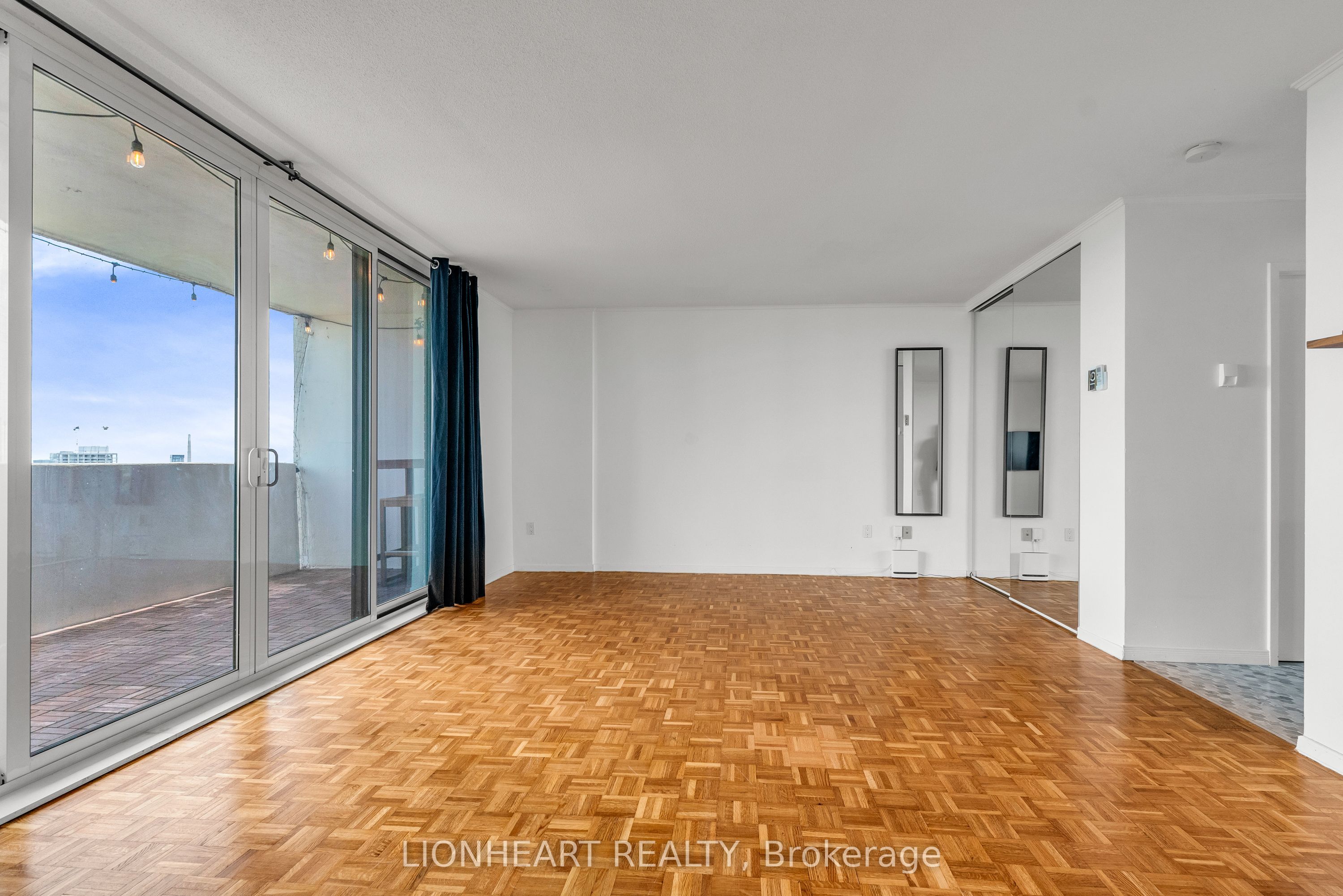 40 Homewood Avenue, #2608
