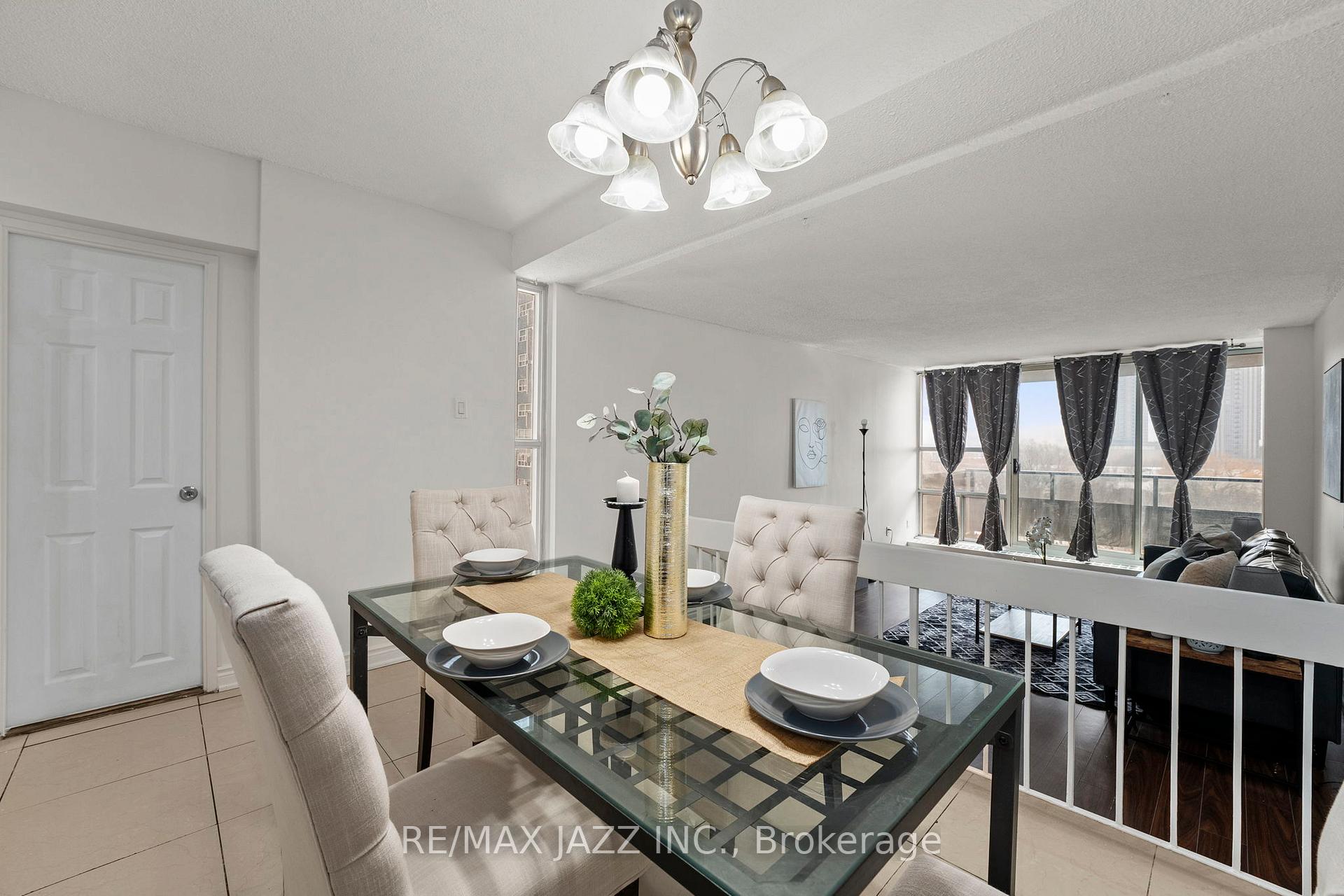 3 Bedrooms Condo at 4091 Sheppard,  Toronto For sale