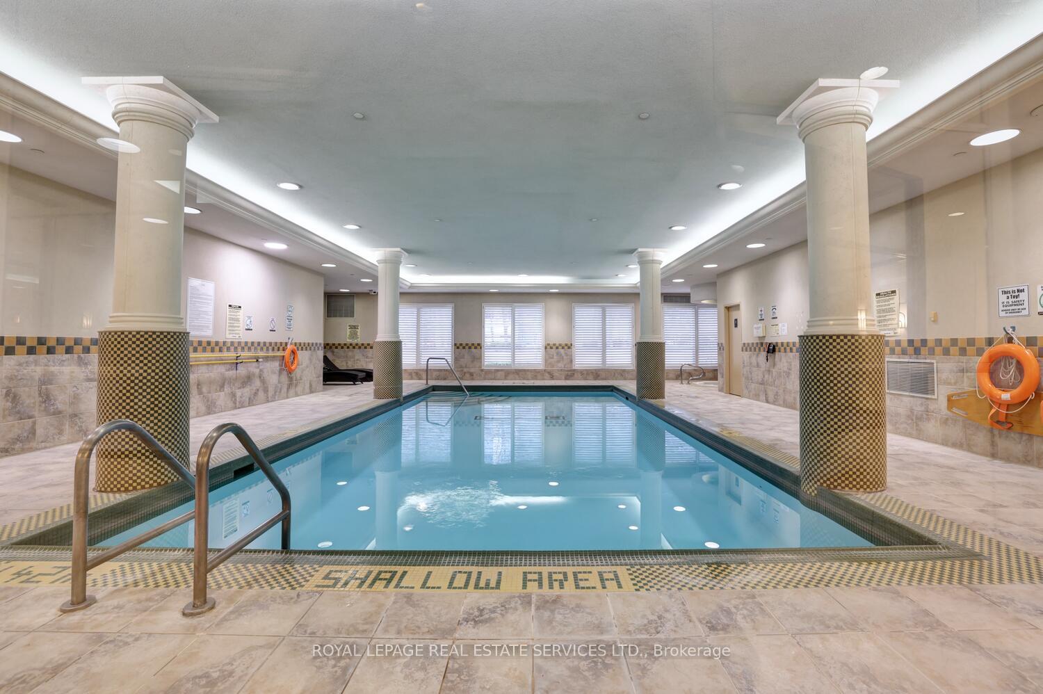 2 Bedrooms Condo at 5233 Dundas,  Toronto For sale
