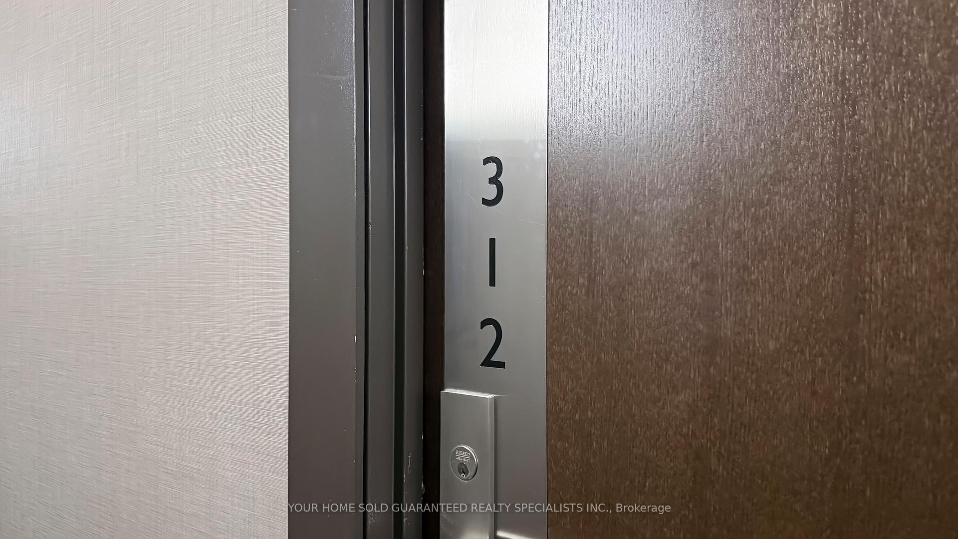 1 Bedroom Condo at 70 Temperance, Toronto For sale