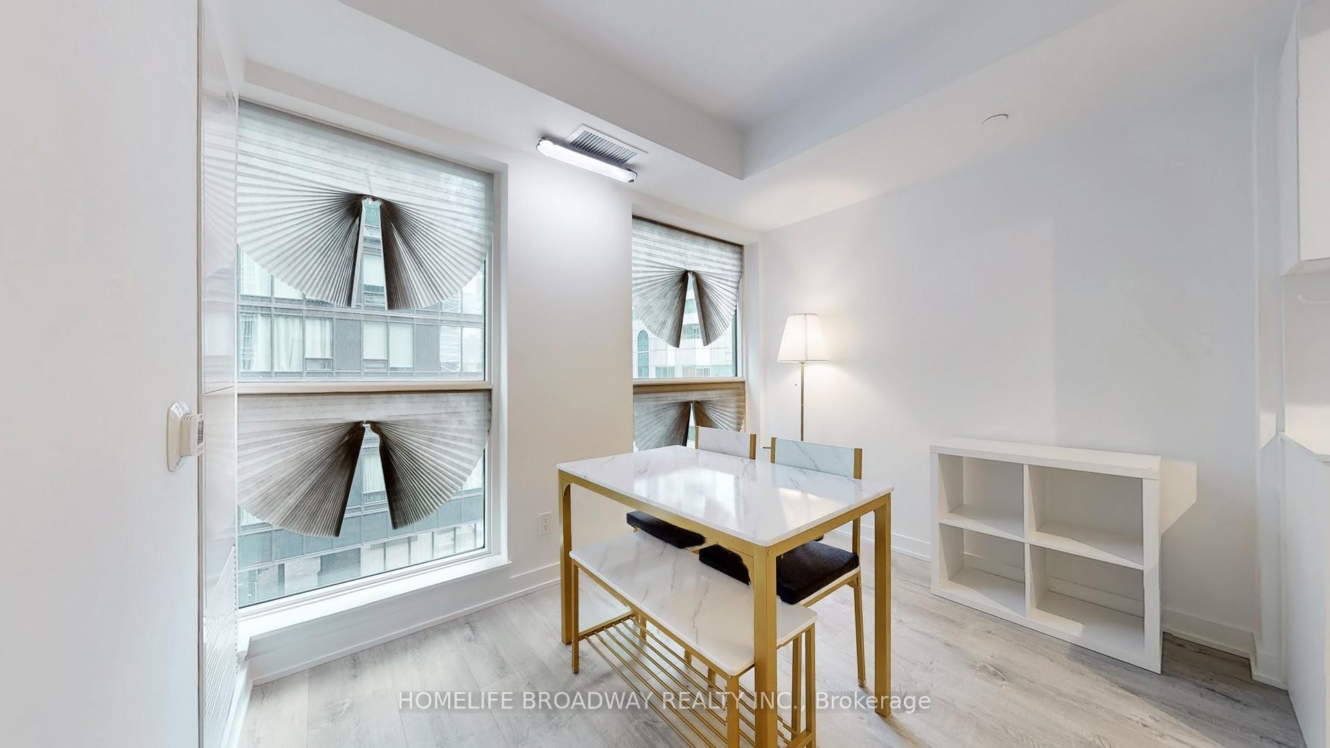 1 Bedroom Condo at 327 King, Toronto For sale