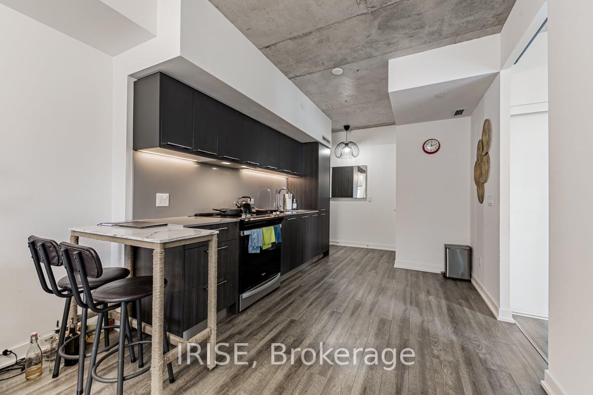 2 Bedrooms Condo at 45 Baseball, Toronto For sale
