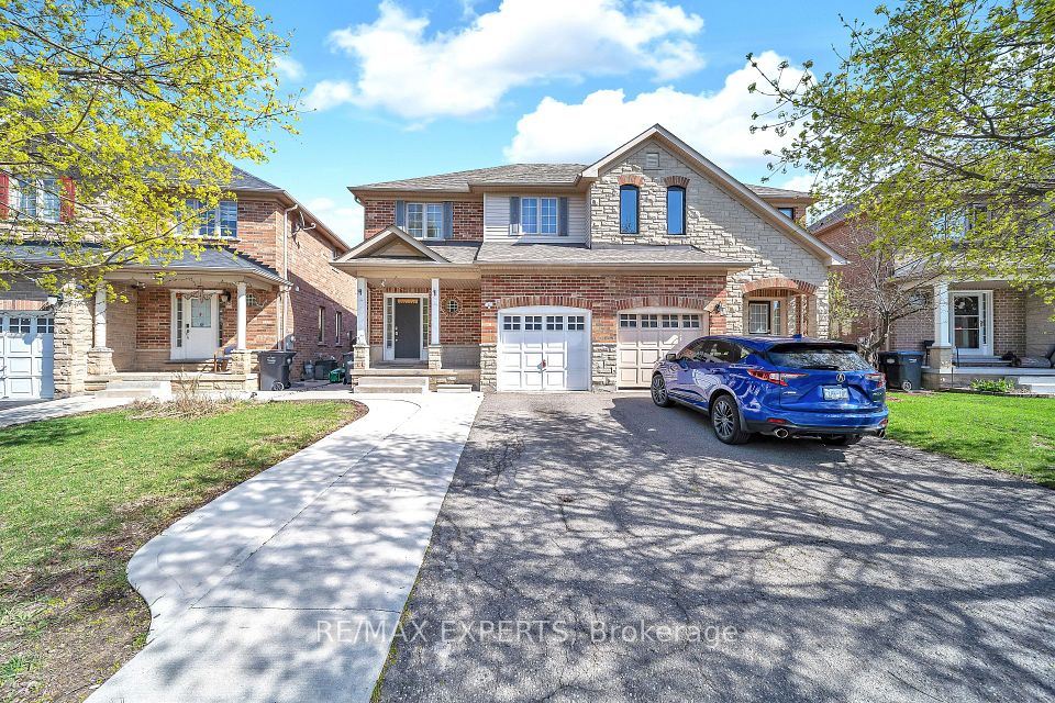 13 Stable Gate, Brampton, ON L7A 1V5